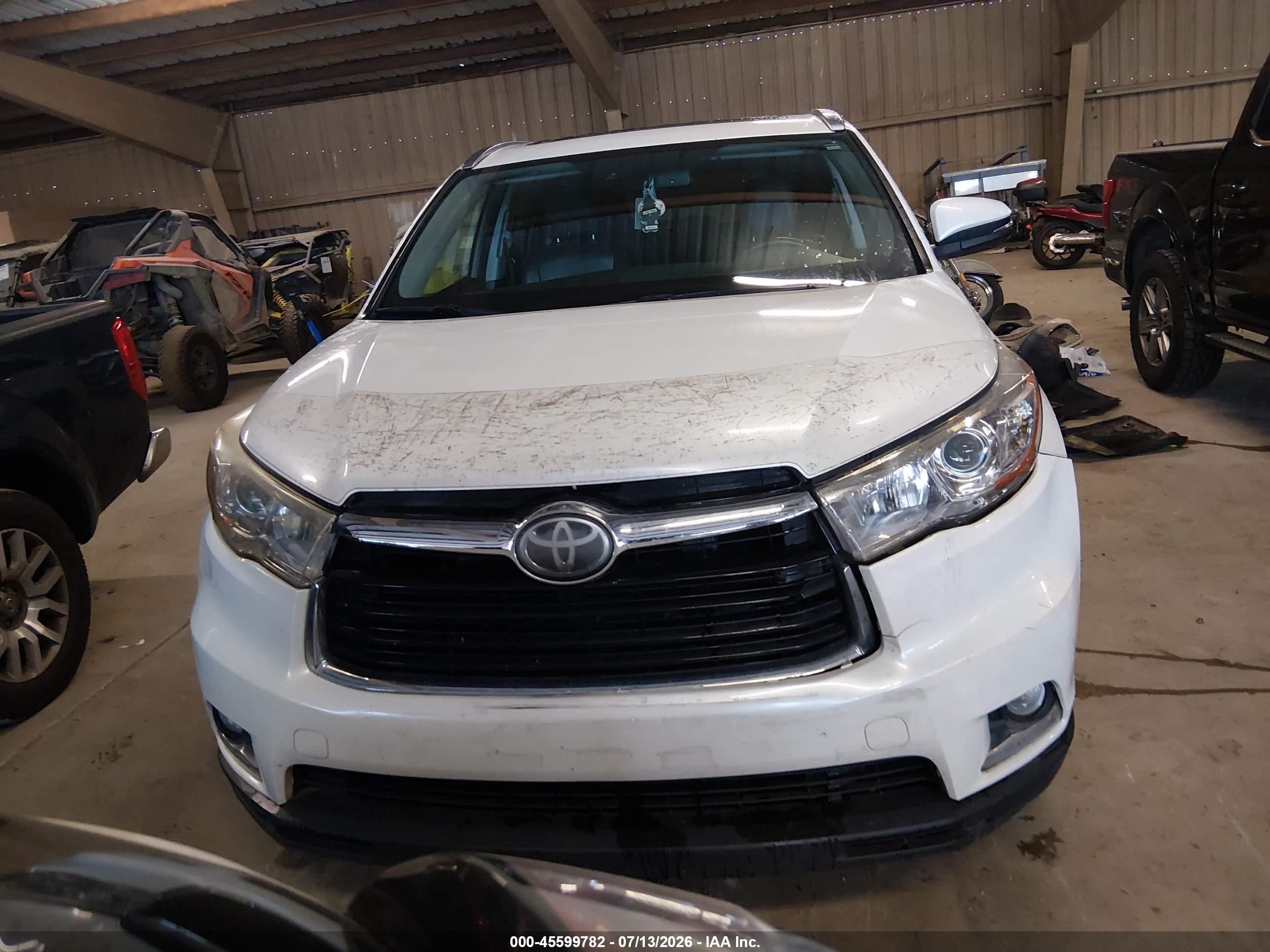 2015 Toyota Highlander Limited Platinum V6 White vin: 5TDDKRFH2FS183954