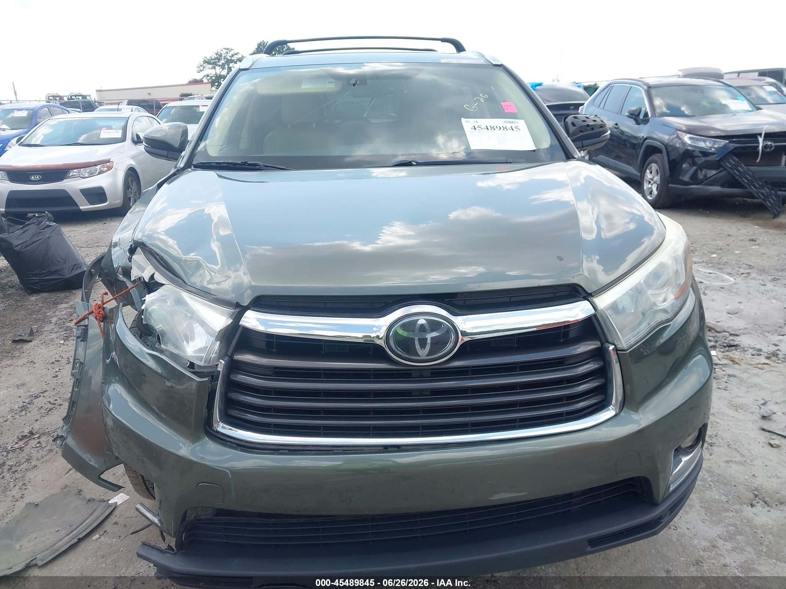2015 Toyota Highlander Limited Platinum V6 Green vin: 5TDDKRFH2FS187020