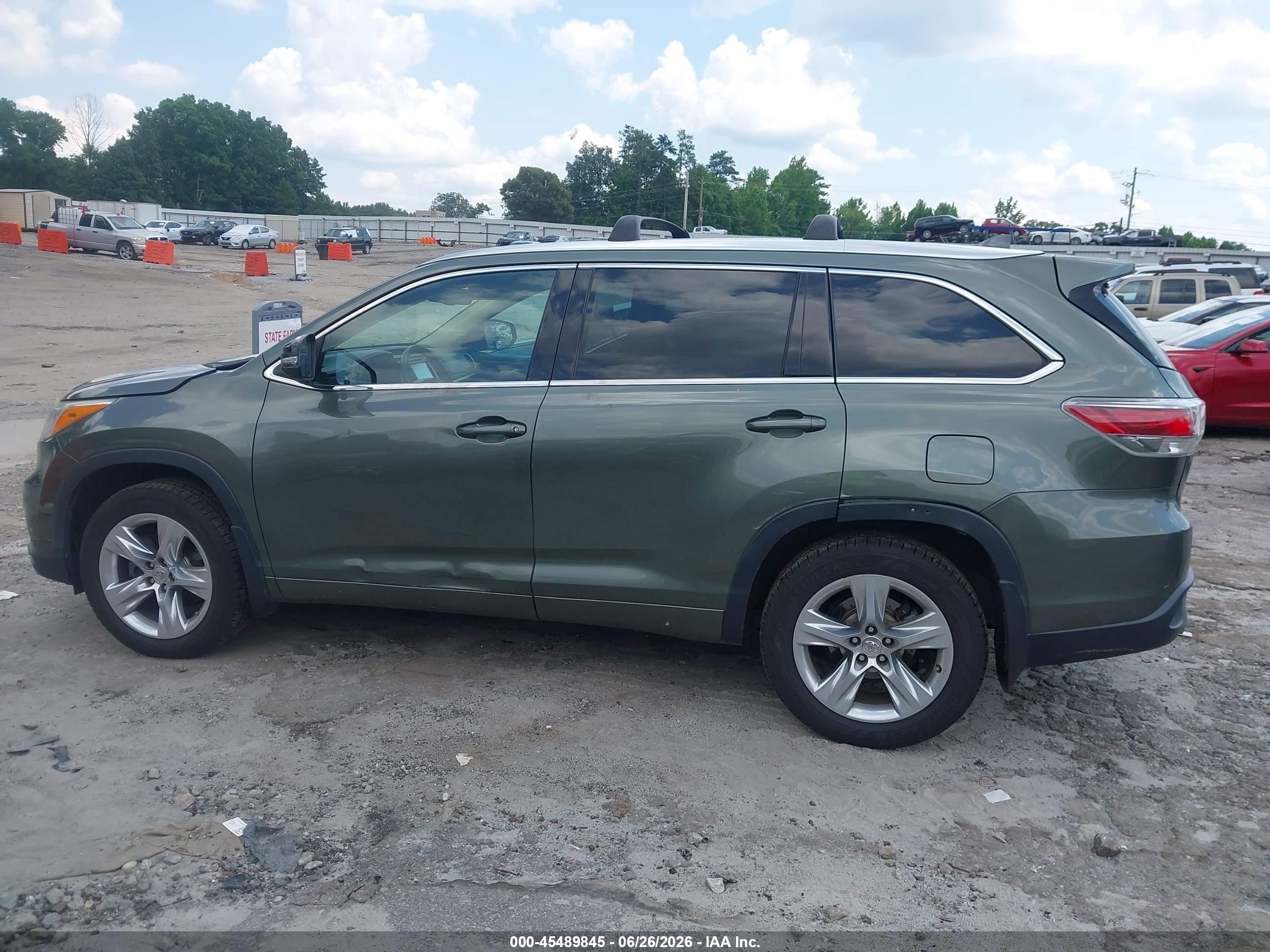 2015 Toyota Highlander Limited Platinum V6 Green vin: 5TDDKRFH2FS187020