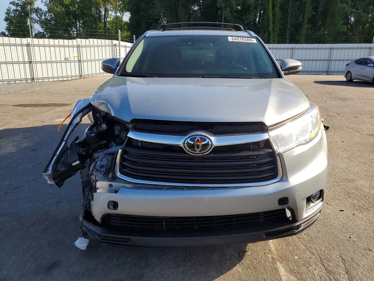 2015 Toyota Highlander Limited Platinum Silver vin: 5TDDKRFH2FS191276