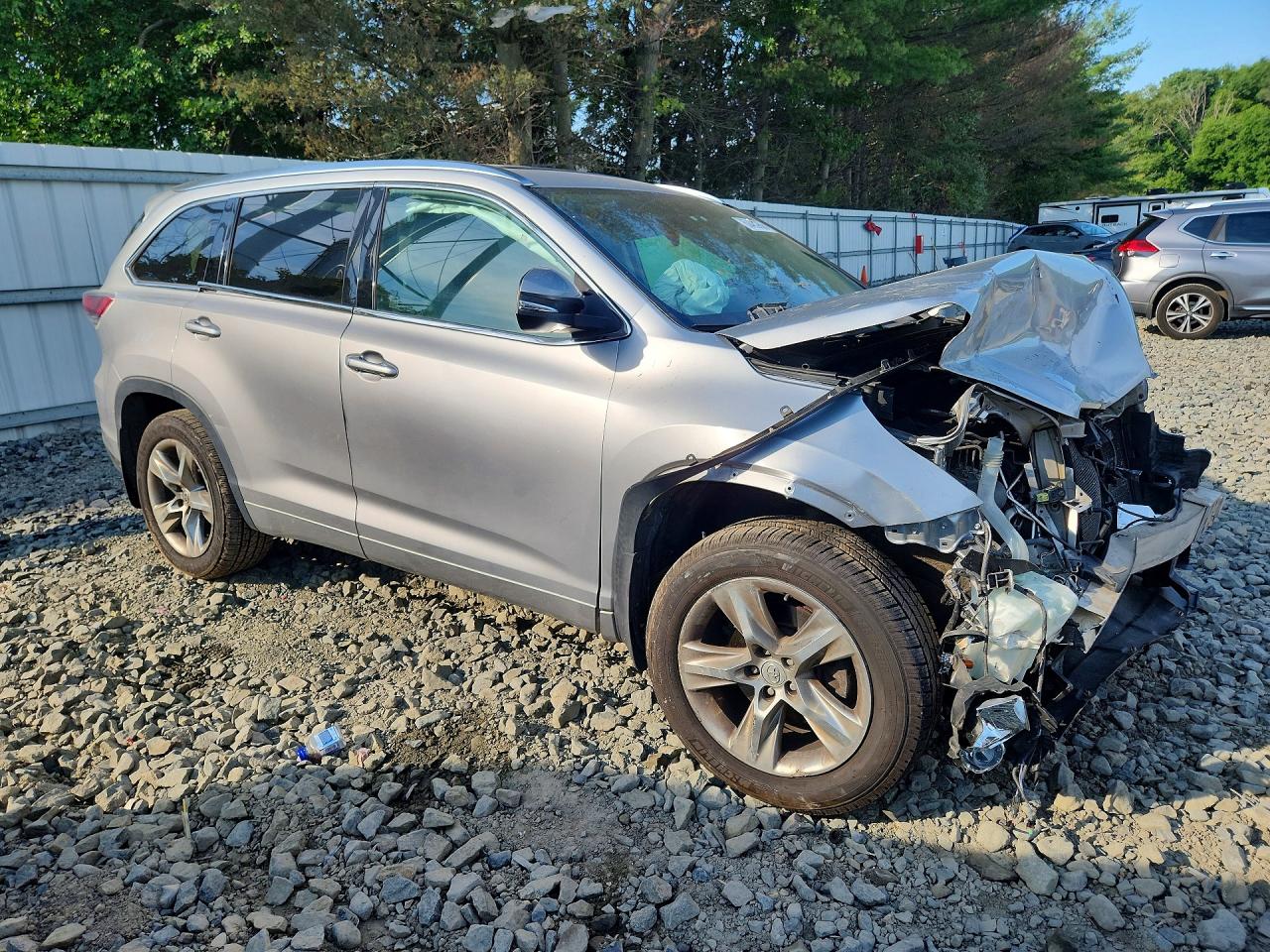 2014 Toyota Highlander Limited Silver vin: 5TDDKRFH3ES027243