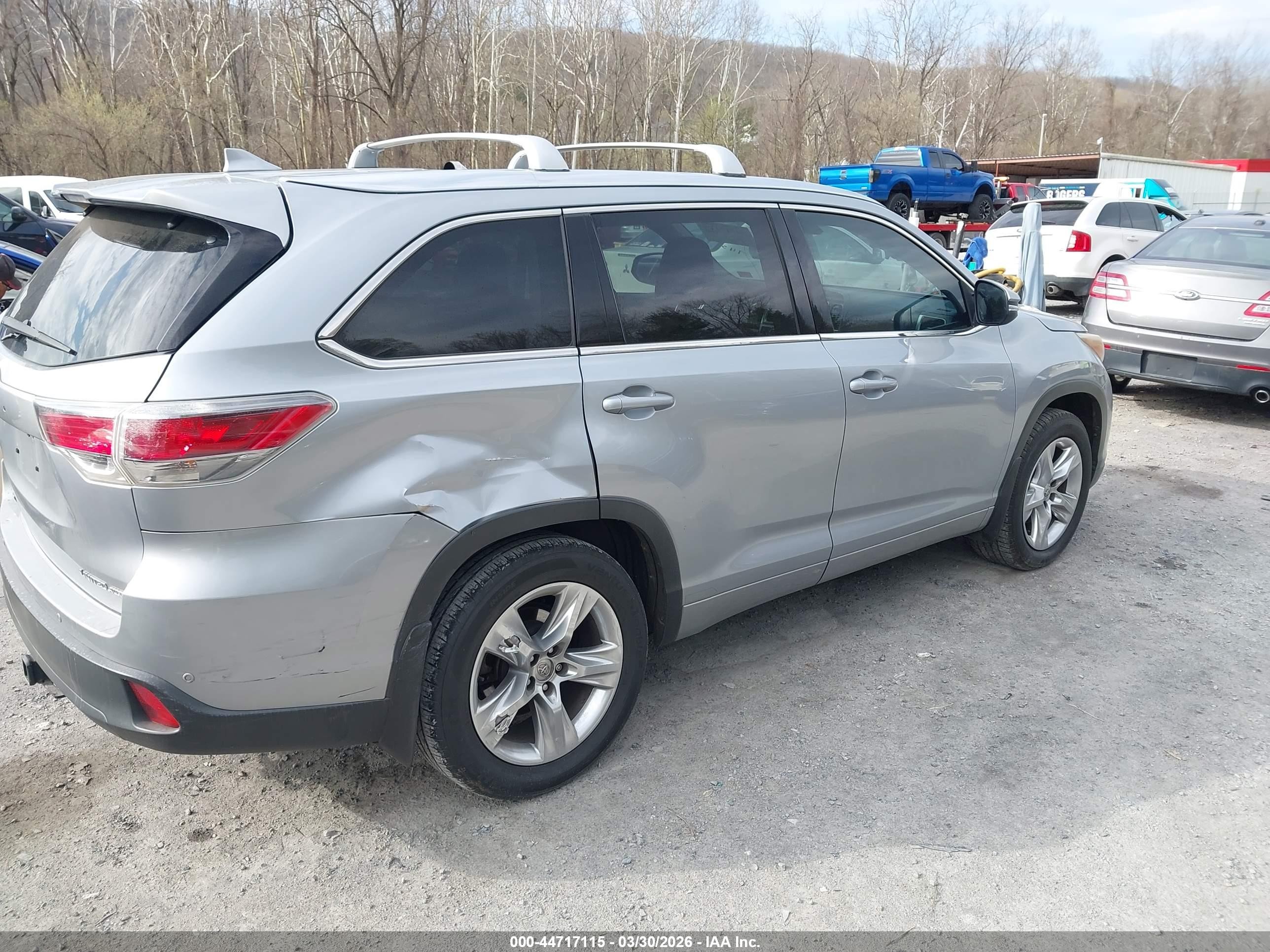 2014 Toyota Highlander Limited Platinum V6 Silver vin: 5TDDKRFH3ES040526