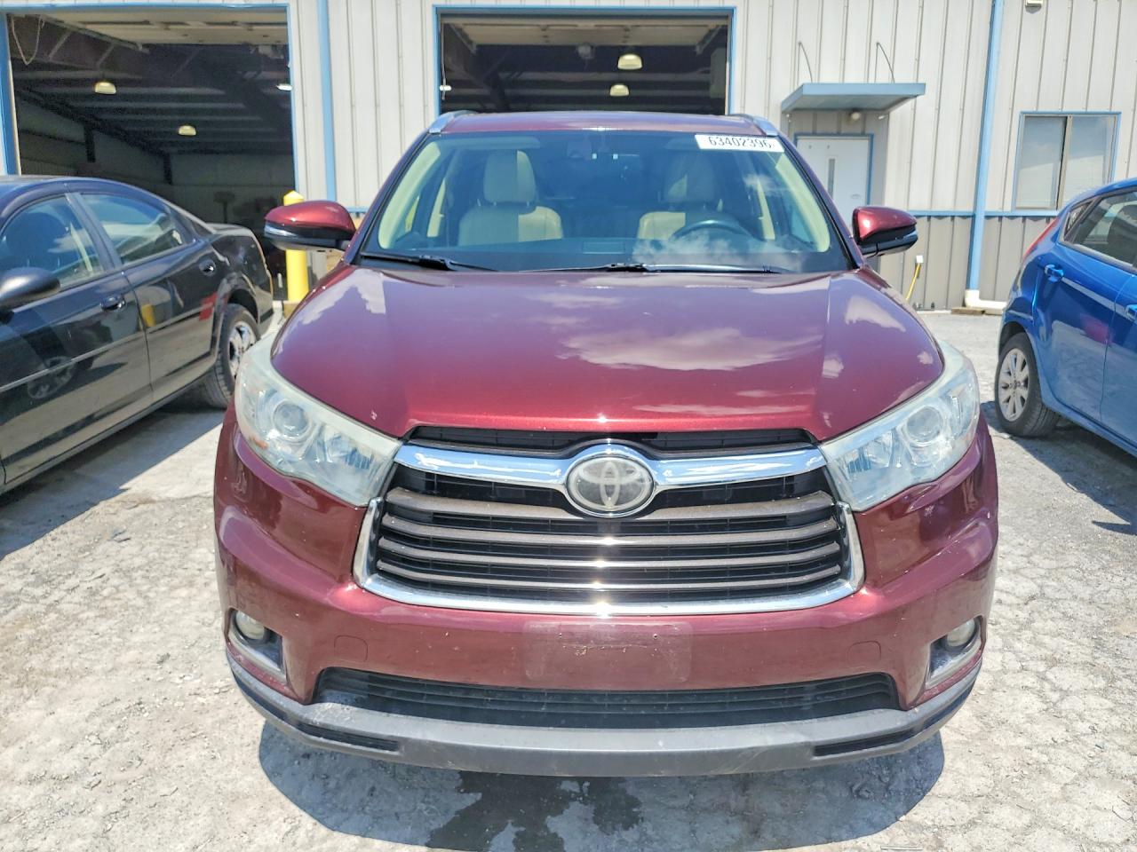 2014 Toyota Highlander Limited Maroon vin: 5TDDKRFH3ES055771