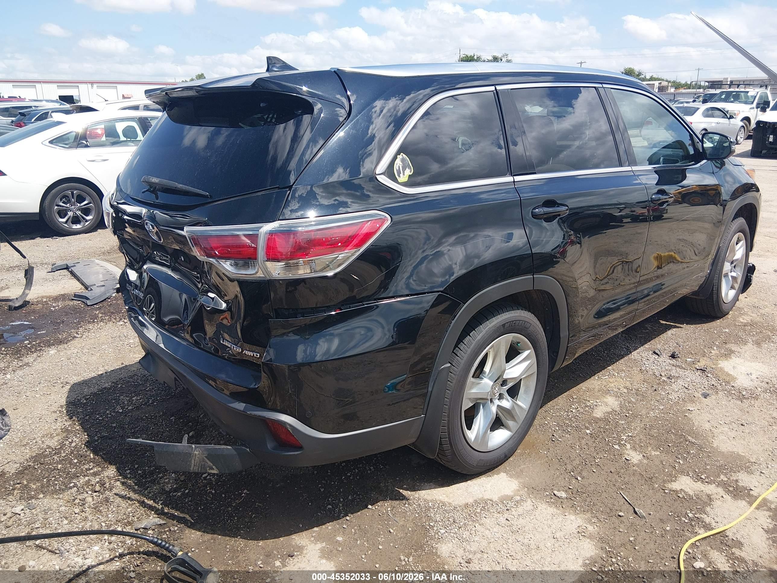 2015 Toyota Highlander Limited Platinum V6 Черный vin: 5TDDKRFH3FS085385