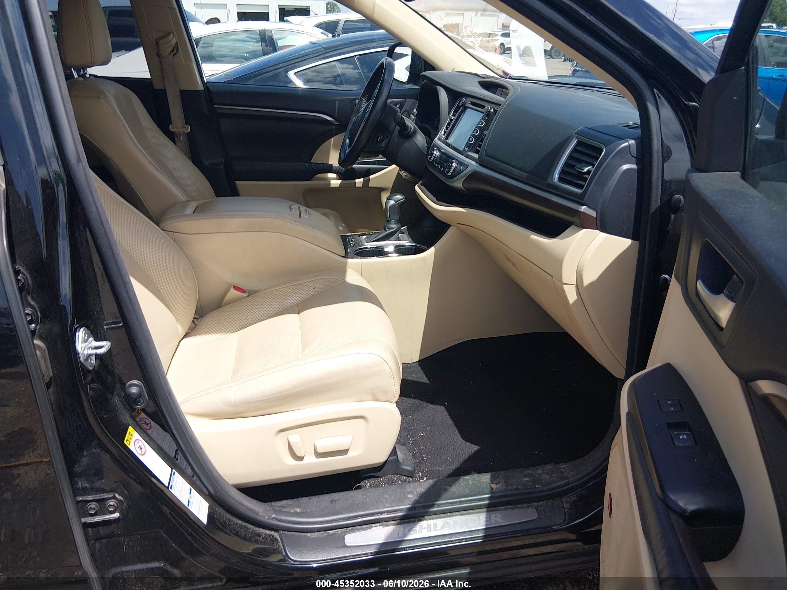 2015 Toyota Highlander Limited Platinum V6 Черный vin: 5TDDKRFH3FS085385