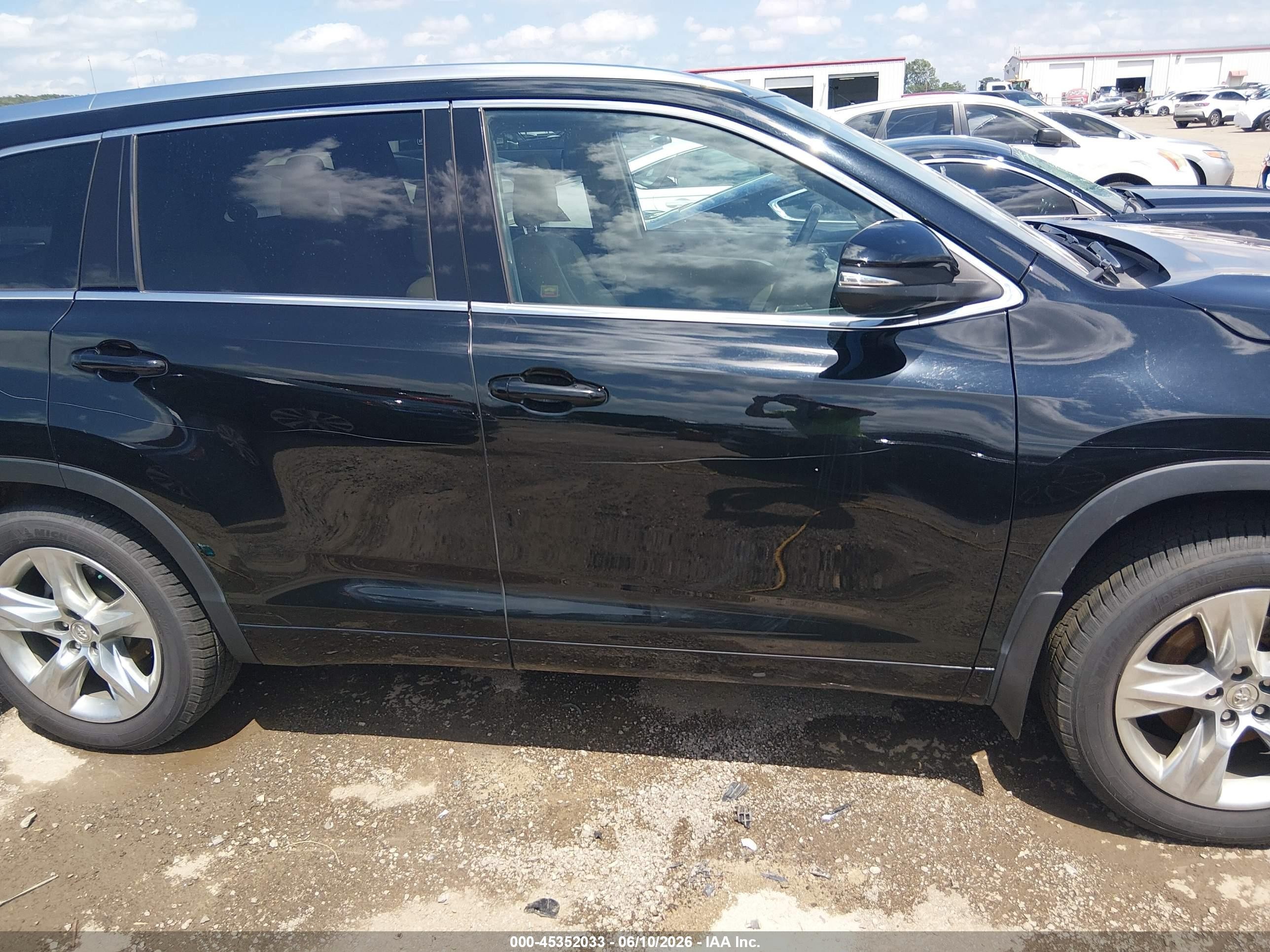 2015 Toyota Highlander Limited Platinum V6 Черный vin: 5TDDKRFH3FS085385