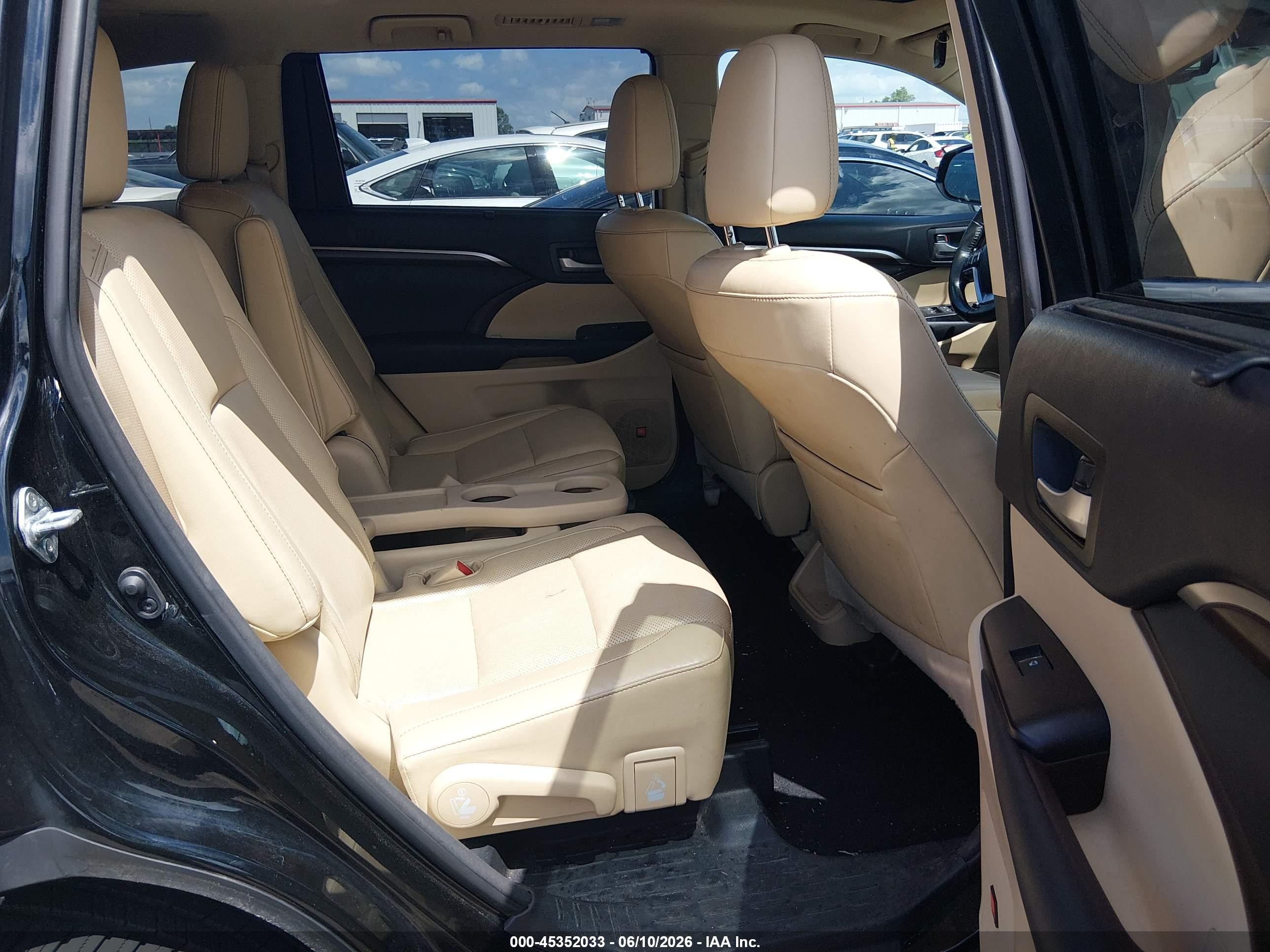 2015 Toyota Highlander Limited Platinum V6 Черный vin: 5TDDKRFH3FS085385