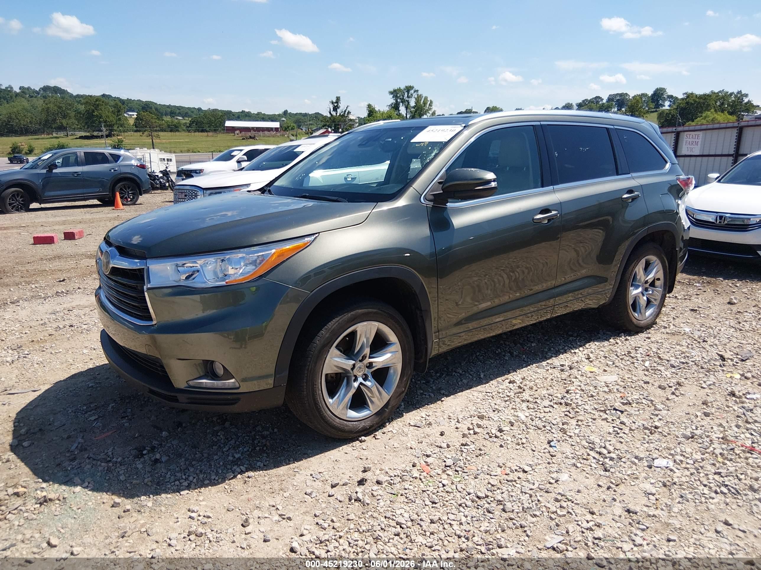 2015 Toyota Highlander Limited Platinum V6 Серый vin: 5TDDKRFH3FS088397