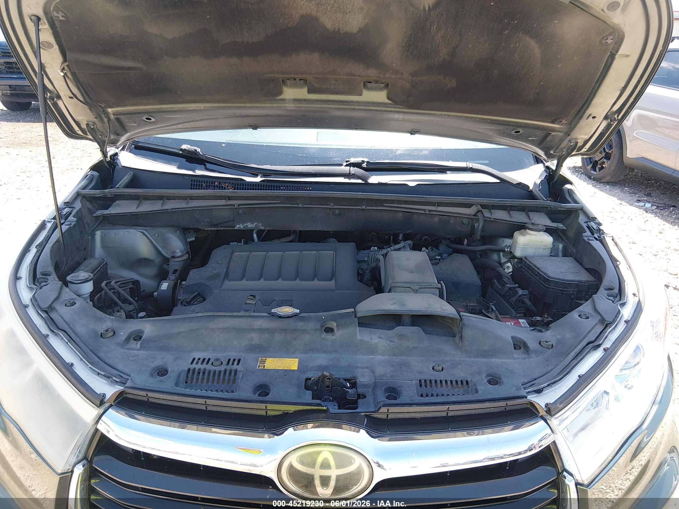 2015 Toyota Highlander Limited Platinum V6 Серый vin: 5TDDKRFH3FS088397
