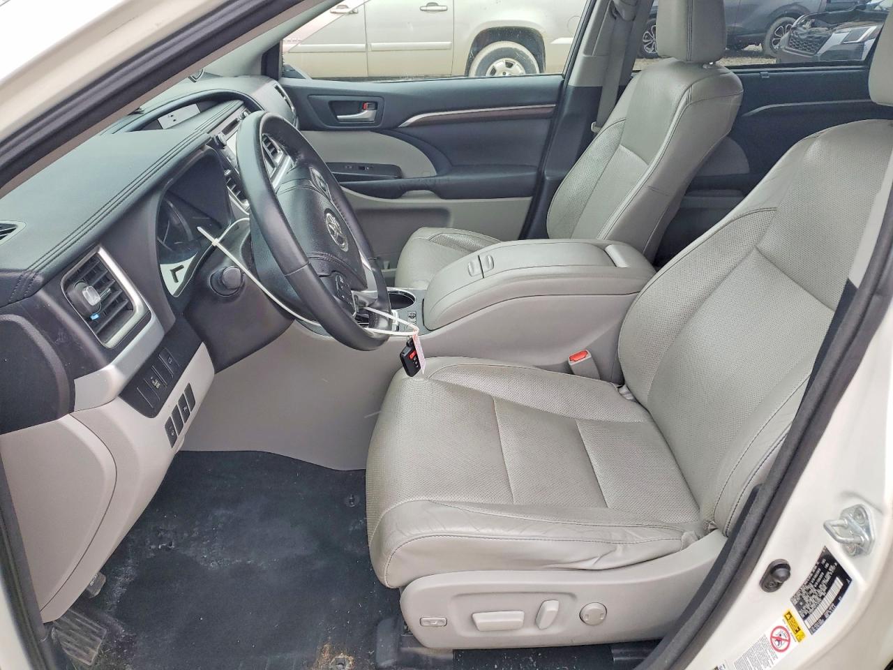 2015 Toyota Highlander Limited White vin: 5TDDKRFH3FS103593