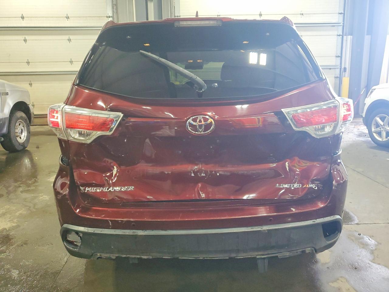 2015 Toyota Highlander Limited Platinum Maroon vin: 5TDDKRFH3FS114450