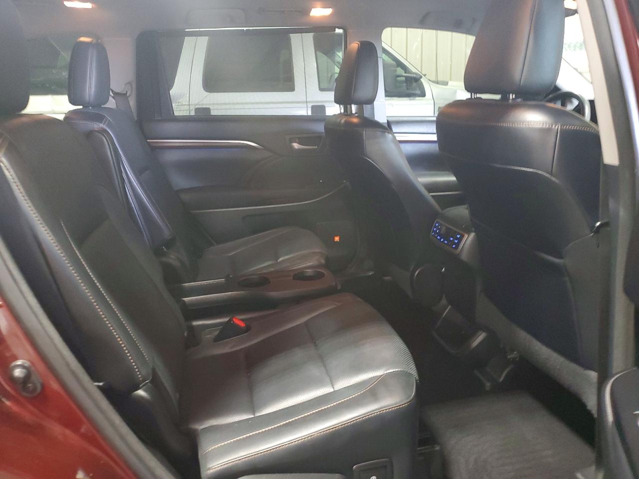 2015 Toyota Highlander Limited Platinum Maroon vin: 5TDDKRFH3FS114450