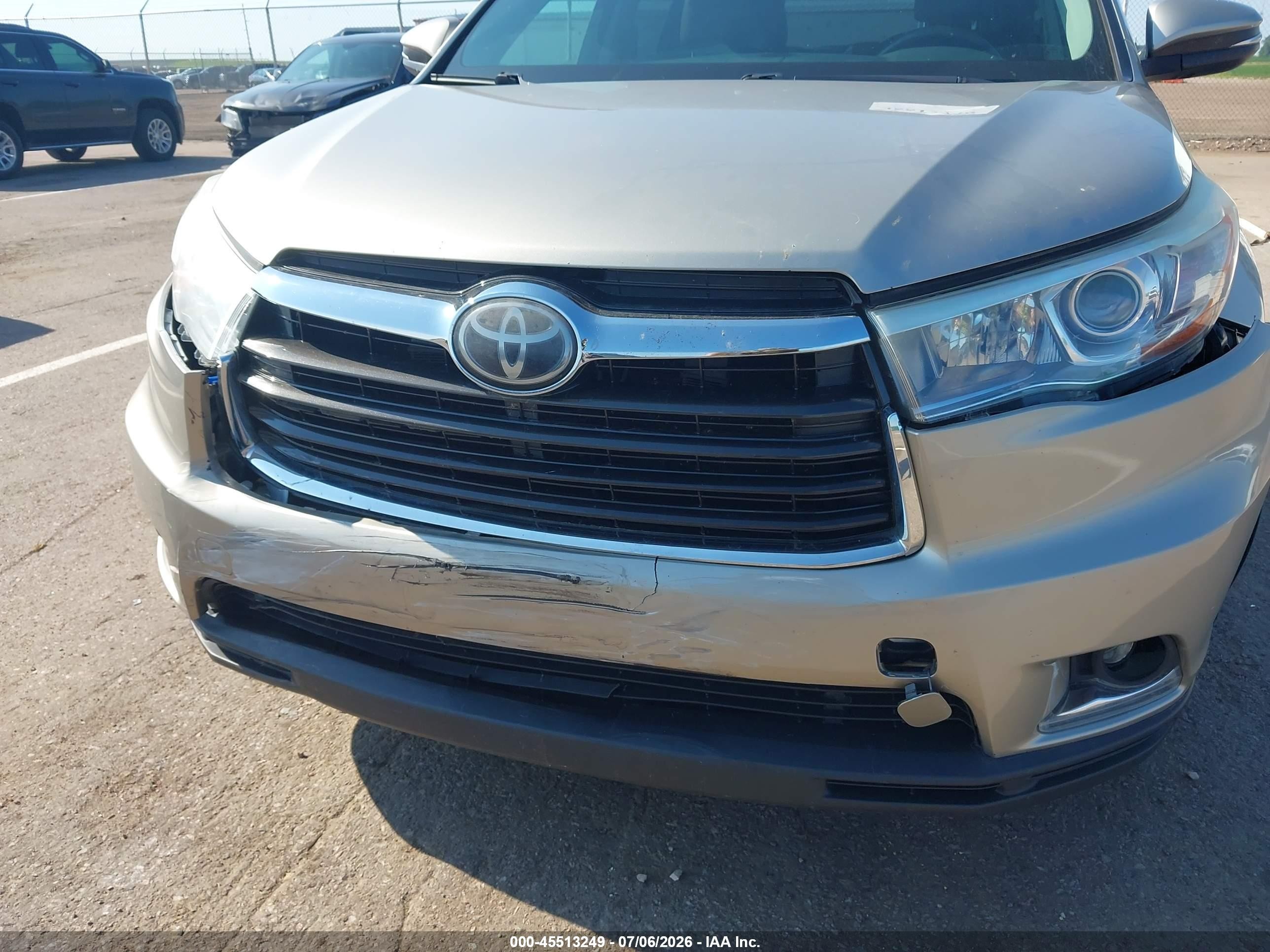 2015 Toyota Highlander Limited V6 Gold vin: 5TDDKRFH3FS185910