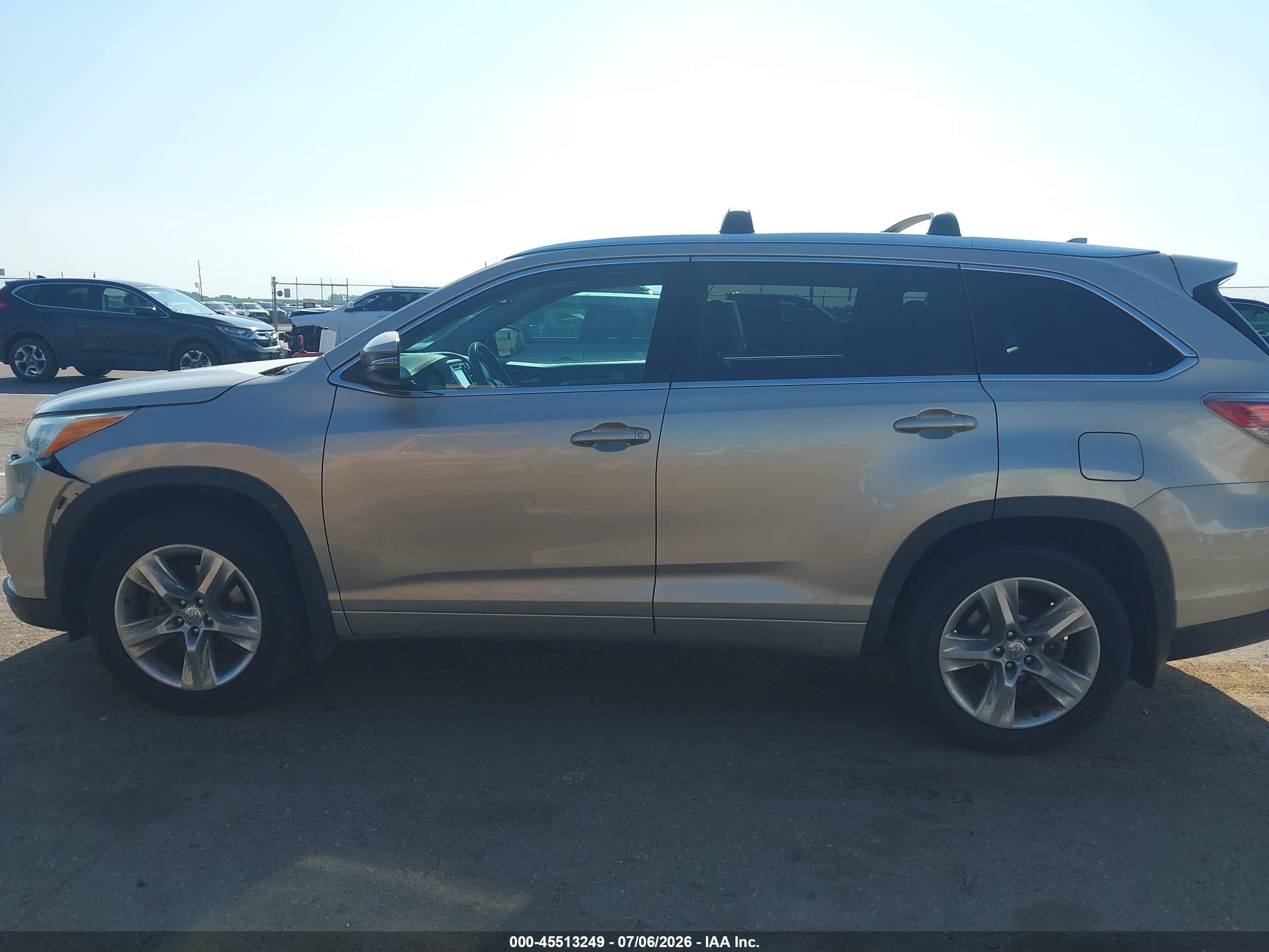 2015 Toyota Highlander Limited V6 Gold vin: 5TDDKRFH3FS185910
