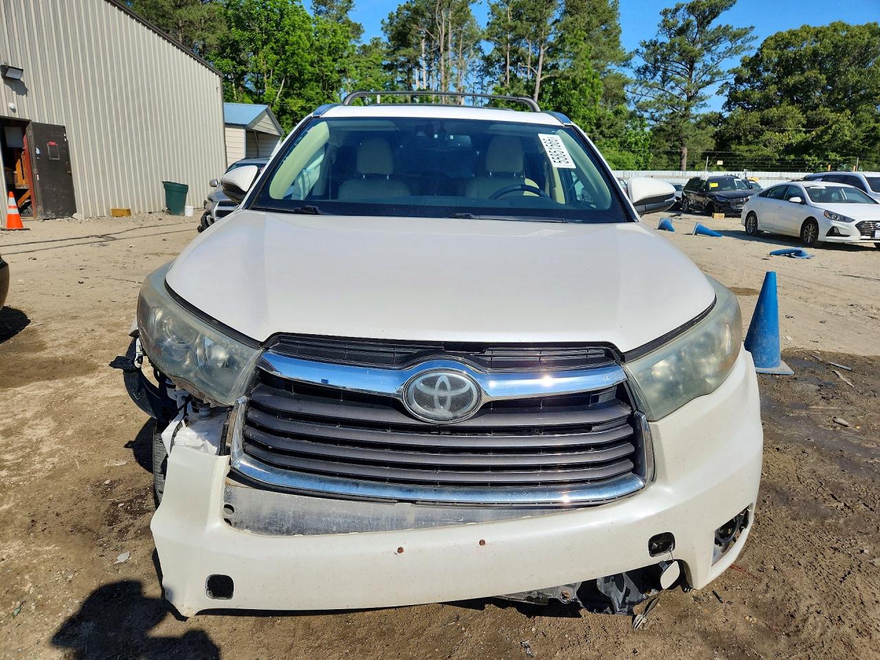 2015 Toyota Highlander Limited White vin: 5TDDKRFH3FS199547
