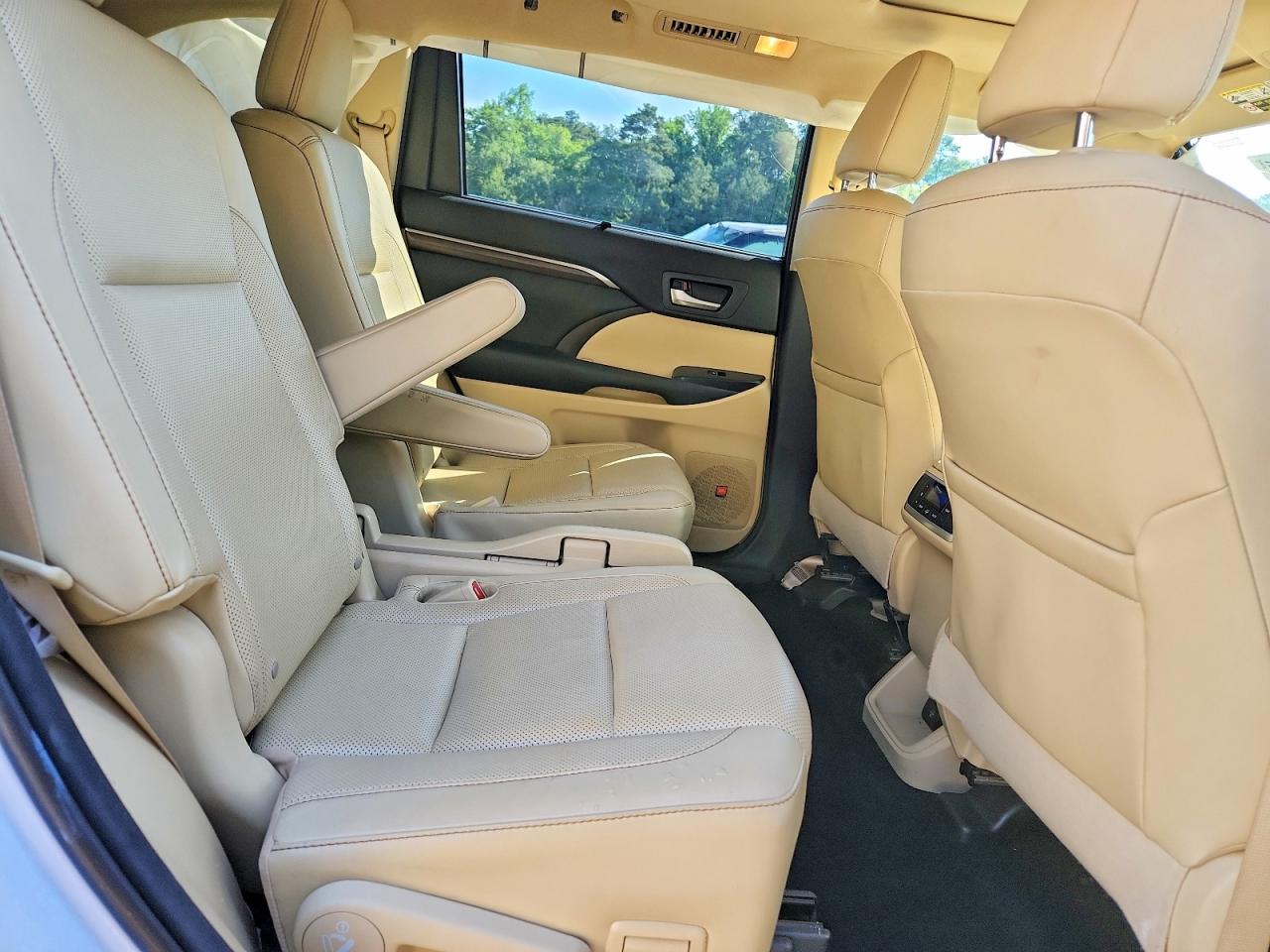 2015 Toyota Highlander Limited White vin: 5TDDKRFH3FS199547
