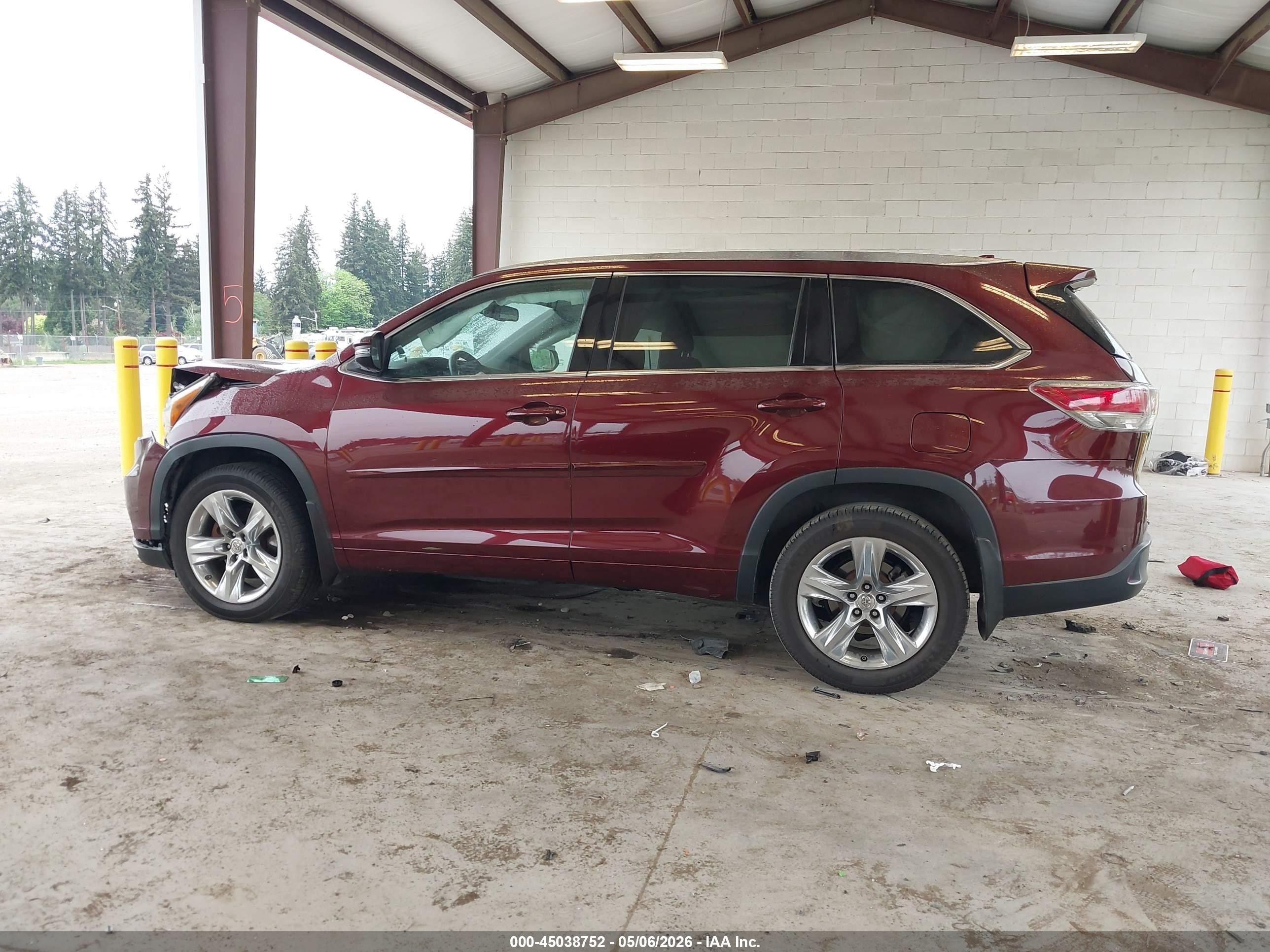 2015 Toyota Highlander Limited Platinum V6 Красный vin: 5TDDKRFH4FS097531