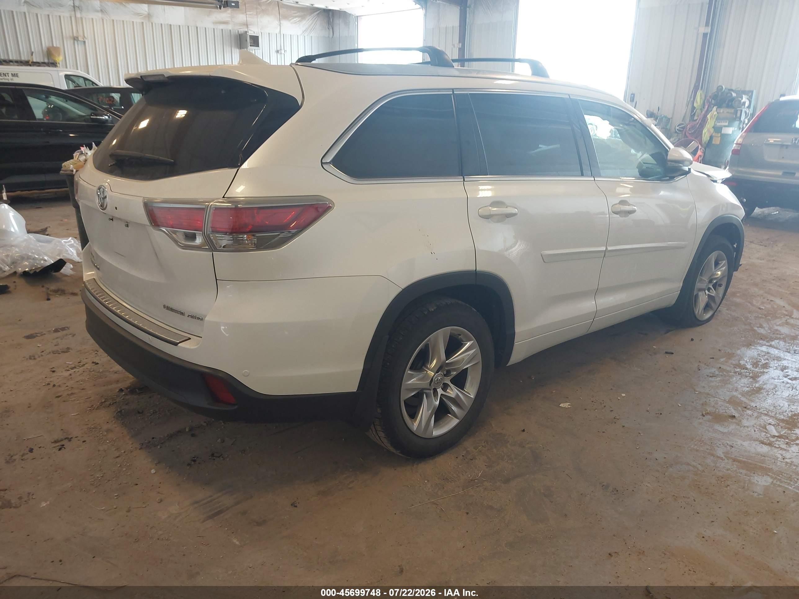 2015 Toyota Highlander Limited/ltd Platinum White vin: 5TDDKRFH4FS188749