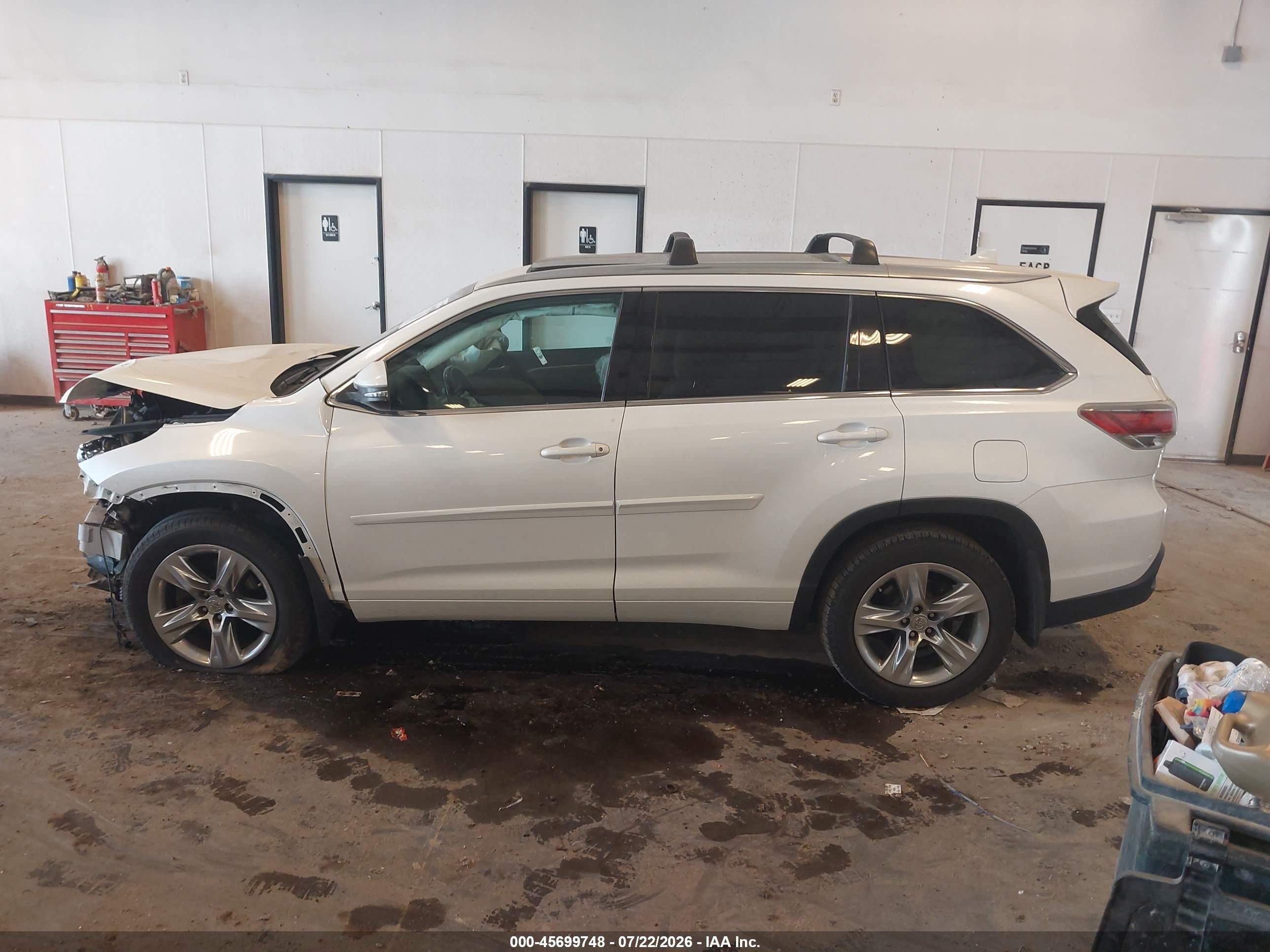 2015 Toyota Highlander Limited/ltd Platinum White vin: 5TDDKRFH4FS188749