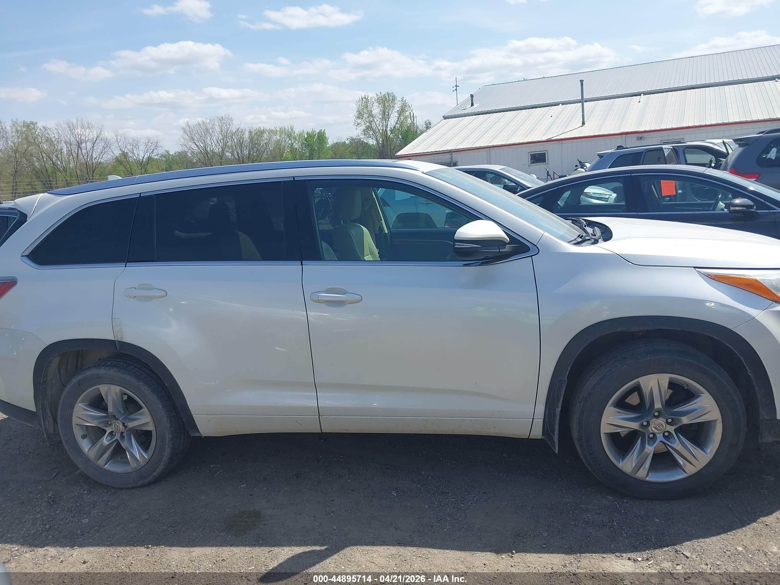 2015 Toyota Highlander Limited Platinum V6 White vin: 5TDDKRFH4FS203864