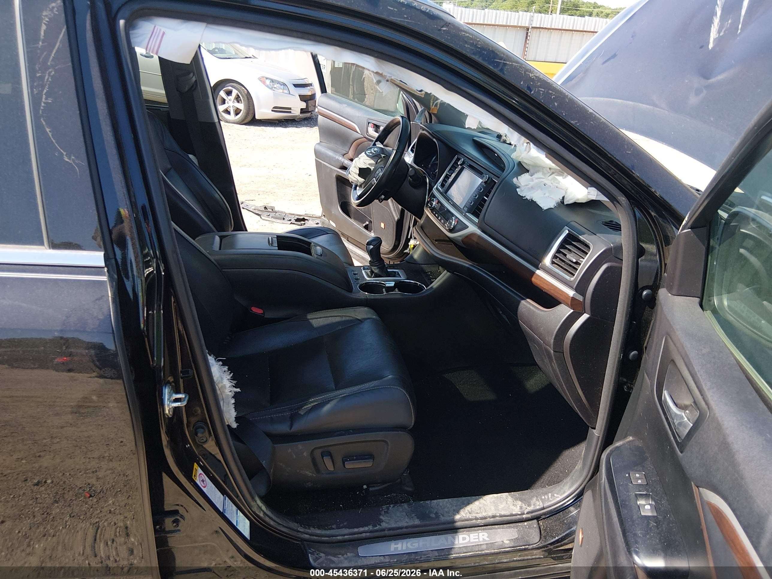 2015 Toyota Highlander Limited Platinum V6 Black vin: 5TDDKRFH4FS223743