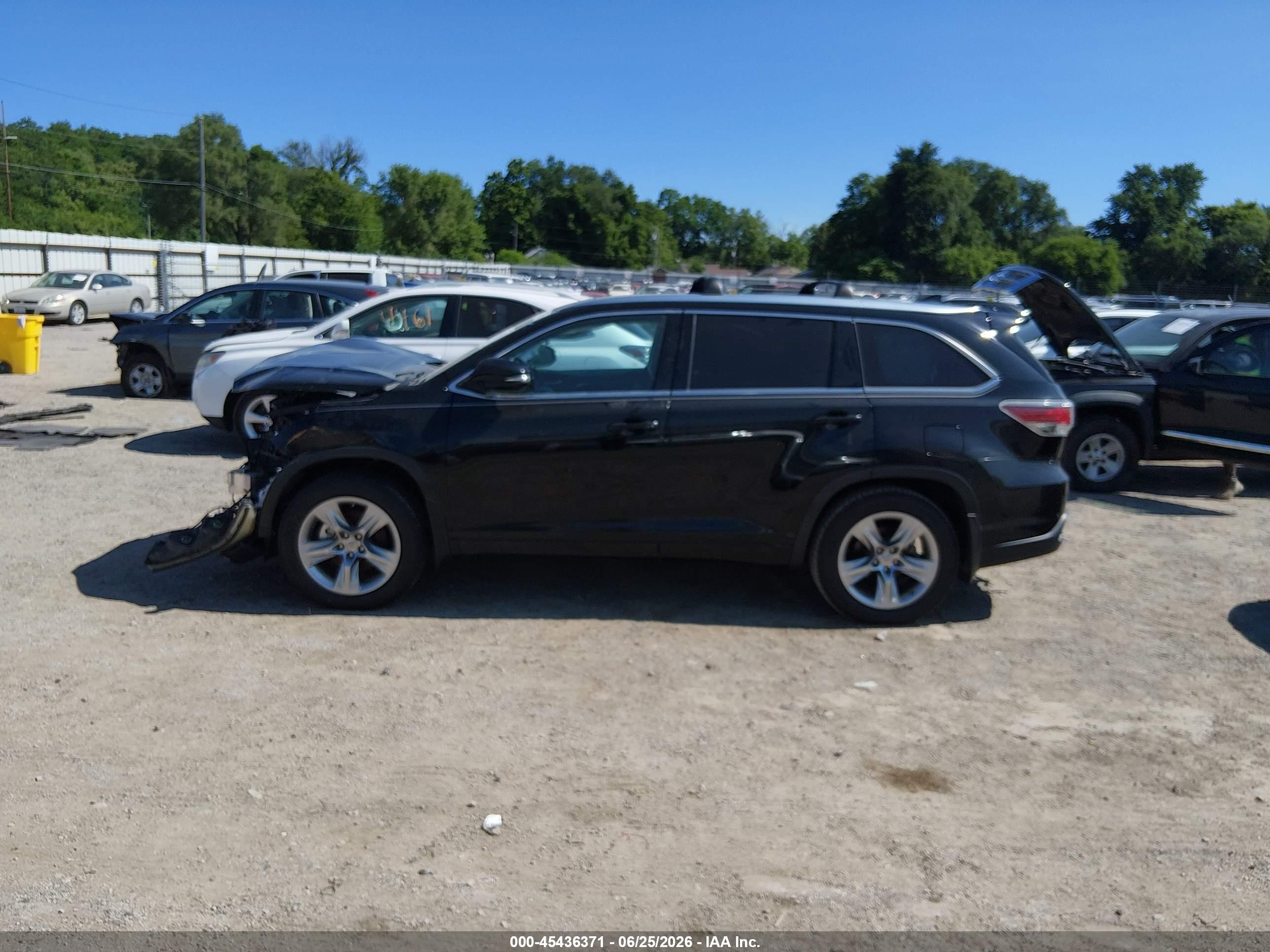 2015 Toyota Highlander Limited Platinum V6 Black vin: 5TDDKRFH4FS223743