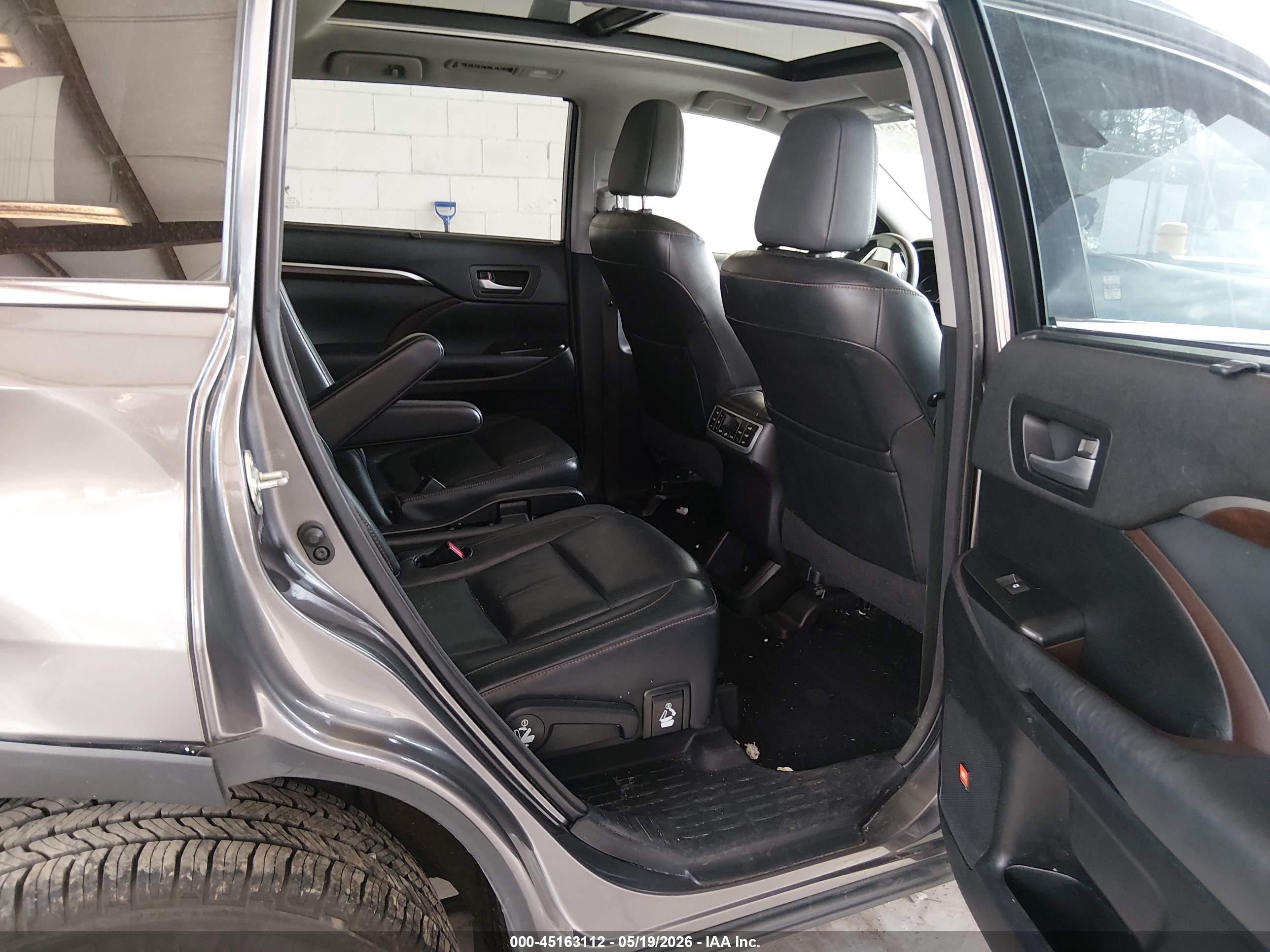 2014 Toyota Highlander Limited Platinum V6 Gray vin: 5TDDKRFH5ES023730