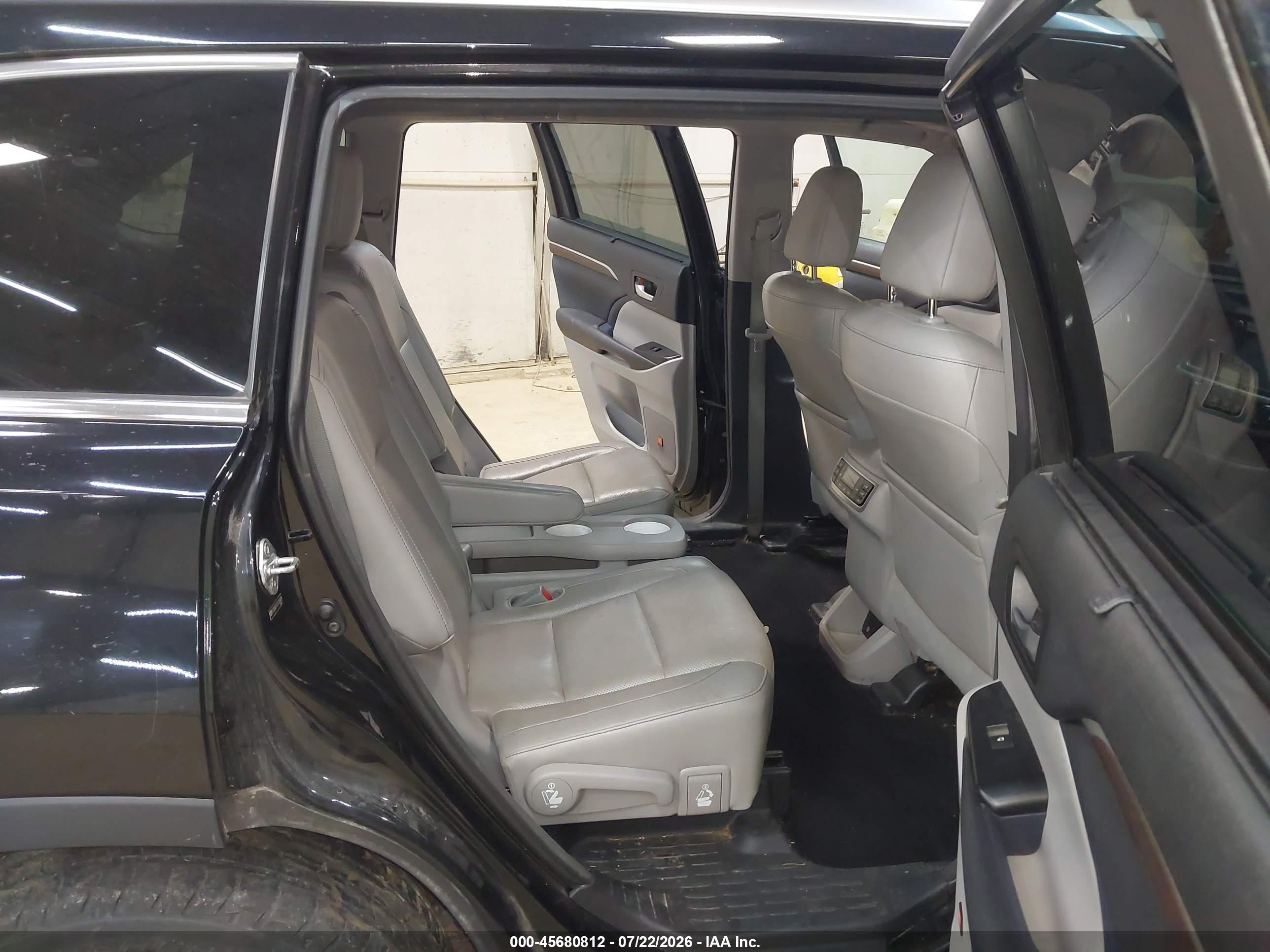 2014 Toyota Highlander Limited Platinum V6 Black vin: 5TDDKRFH5ES026689
