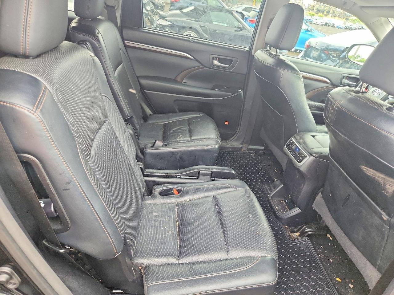 2015 Toyota Highlander Limited Черный vin: 5TDDKRFH5FS088420