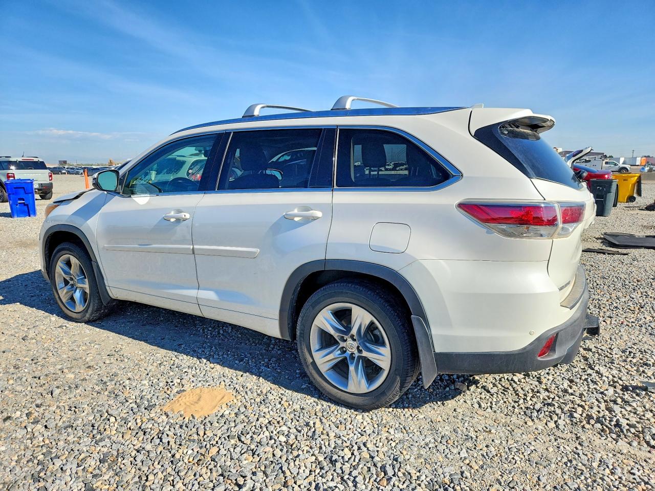 2015 Toyota Highlander Limited Platinum White vin: 5TDDKRFH5FS100789