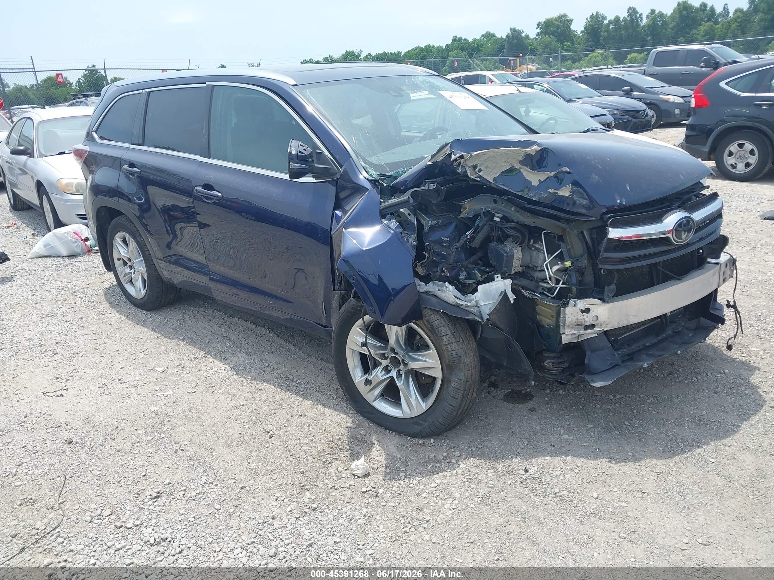 2015 Toyota Highlander Limited Platinum V6 Blue vin: 5TDDKRFH5FS181339