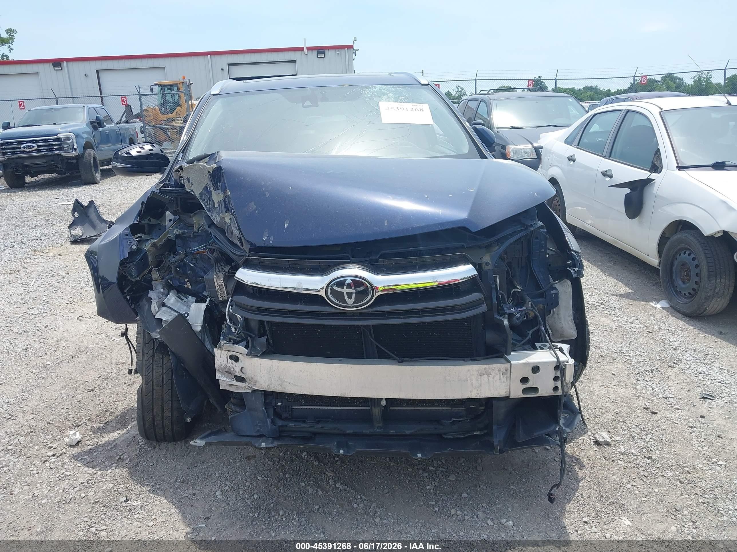 2015 Toyota Highlander Limited Platinum V6 Синий vin: 5TDDKRFH5FS181339