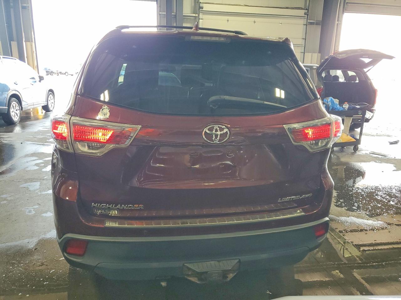 2015 Toyota Highlander Limited Burgundy vin: 5TDDKRFH5FS206904