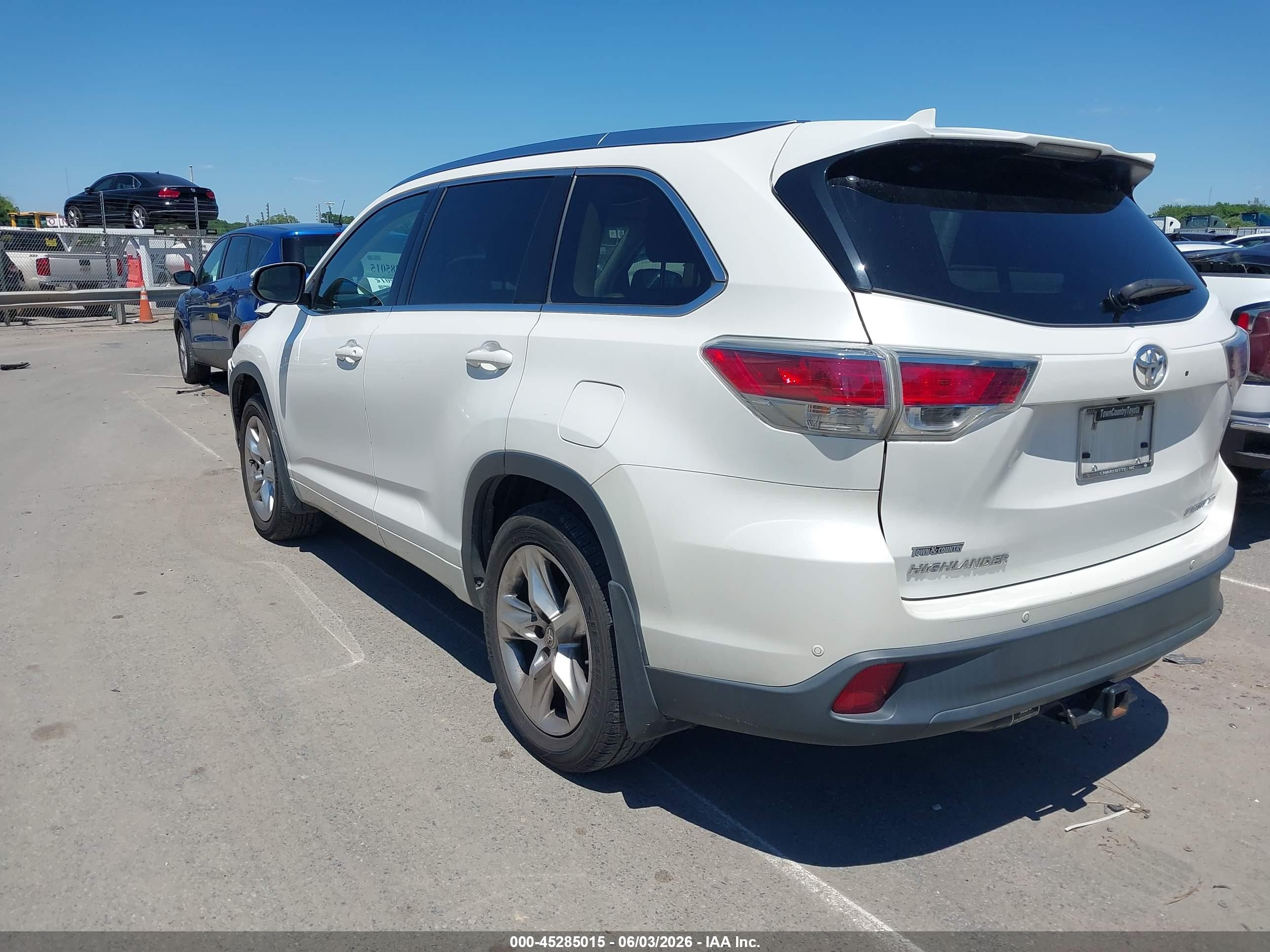 2015 Toyota Highlander Limited Platinum V6 Белый vin: 5TDDKRFH6FS129119