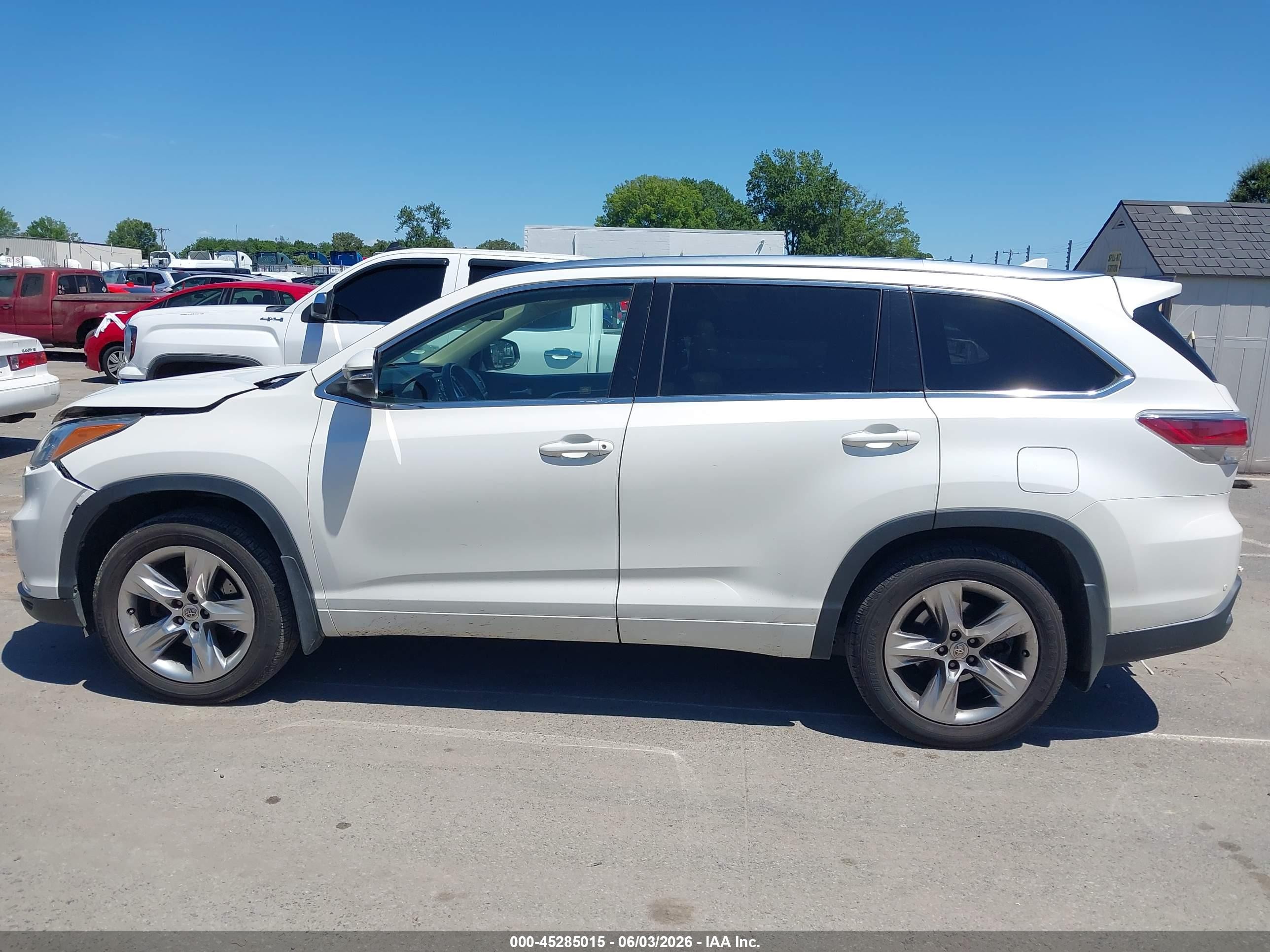 2015 Toyota Highlander Limited Platinum V6 Белый vin: 5TDDKRFH6FS129119