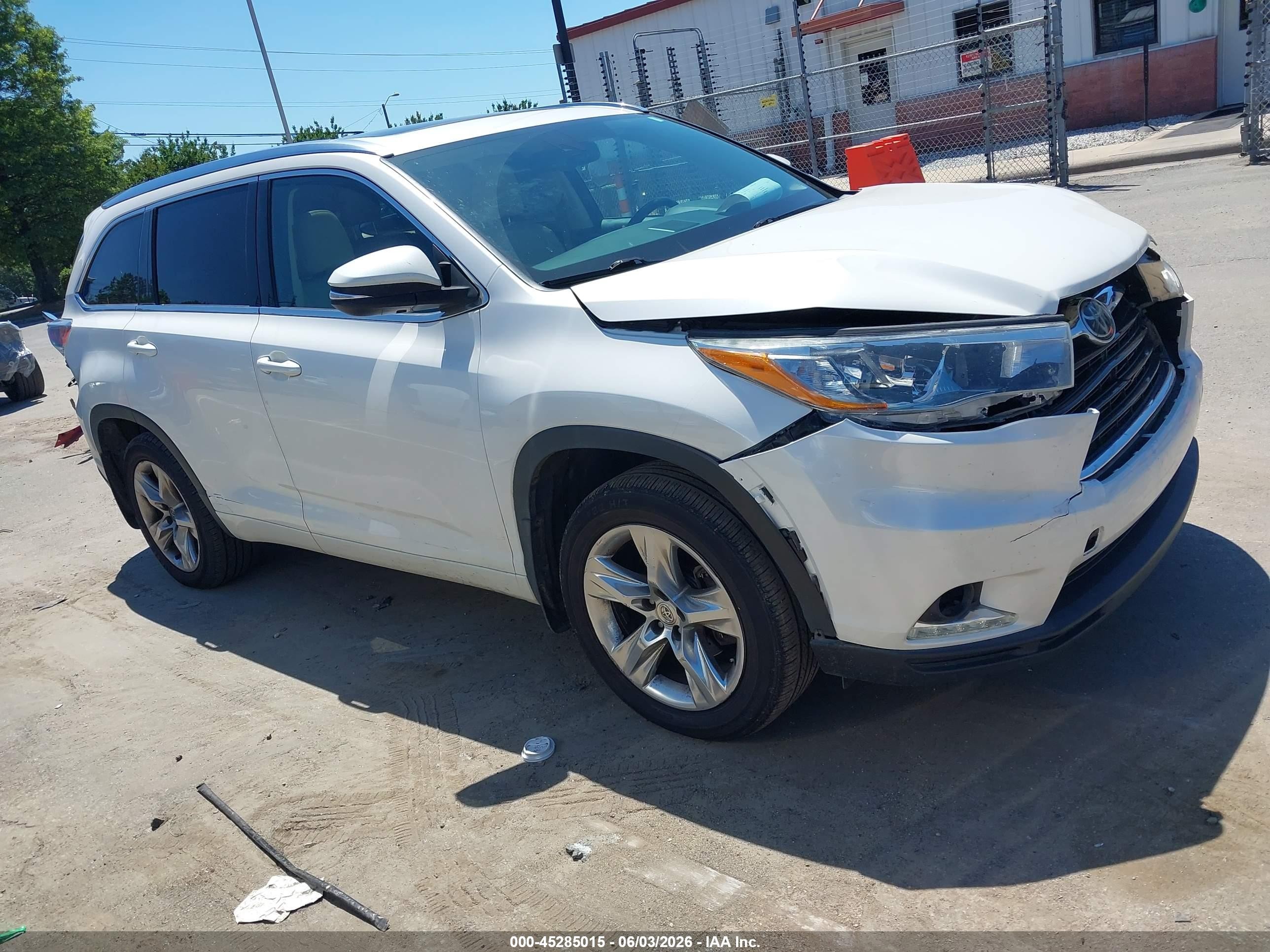 2015 Toyota Highlander Limited Platinum V6 Белый vin: 5TDDKRFH6FS129119
