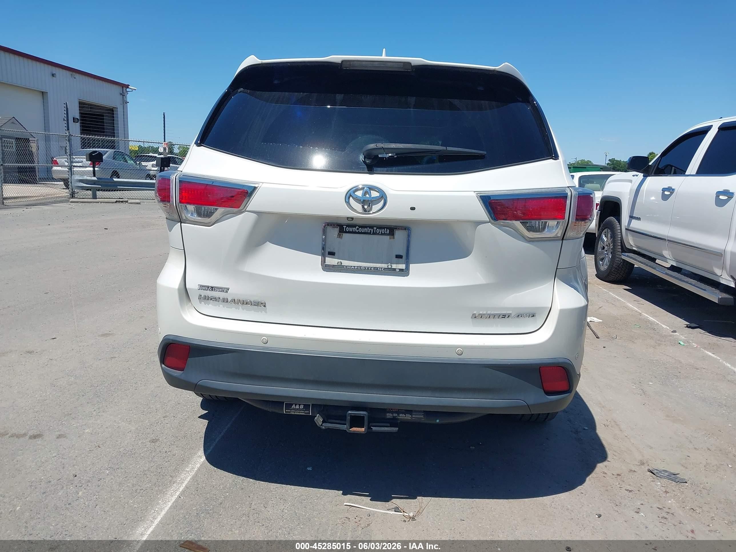 2015 Toyota Highlander Limited Platinum V6 Белый vin: 5TDDKRFH6FS129119