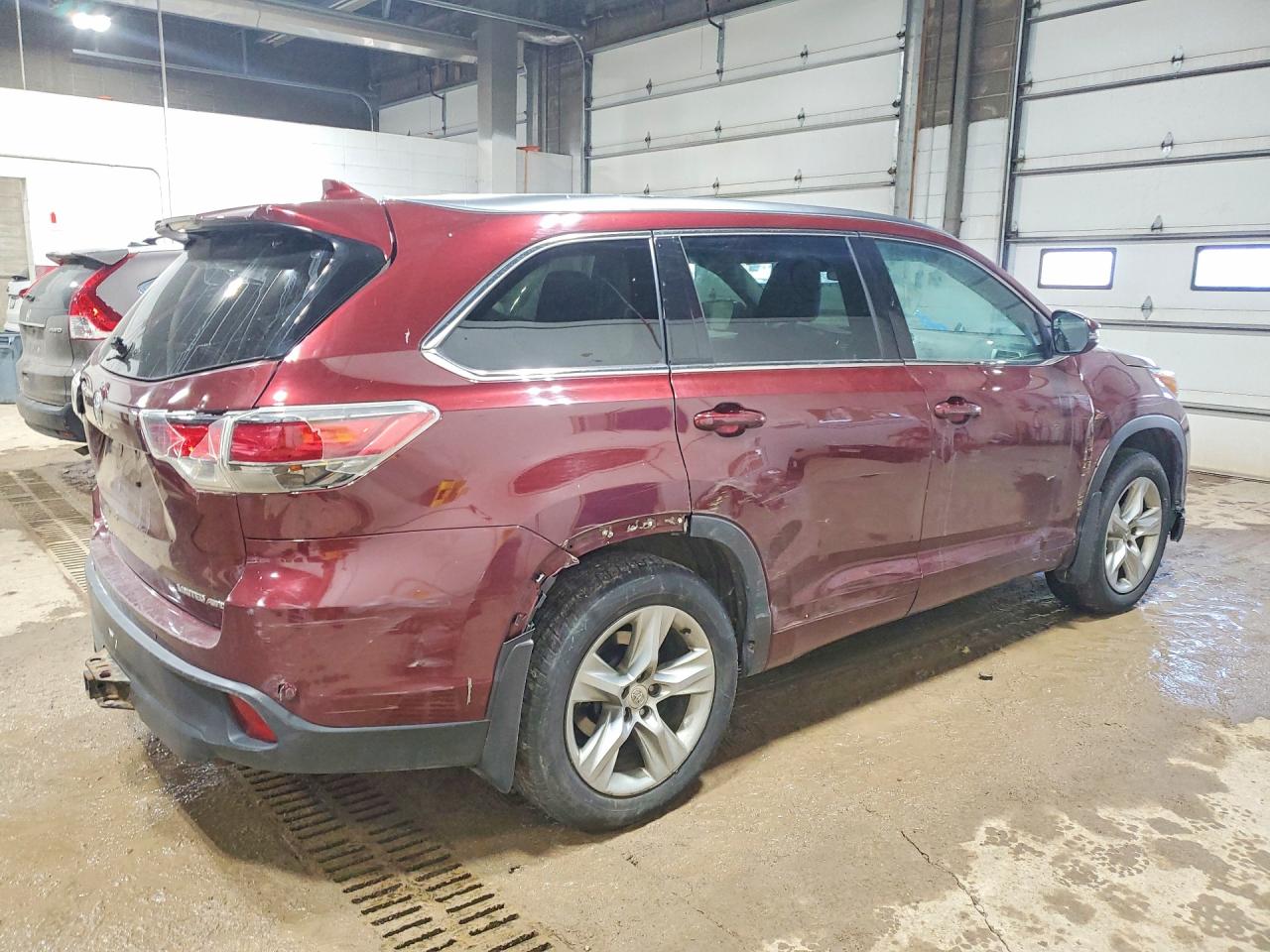 2015 Toyota Highlander Limited Красный vin: 5TDDKRFH6FS193791