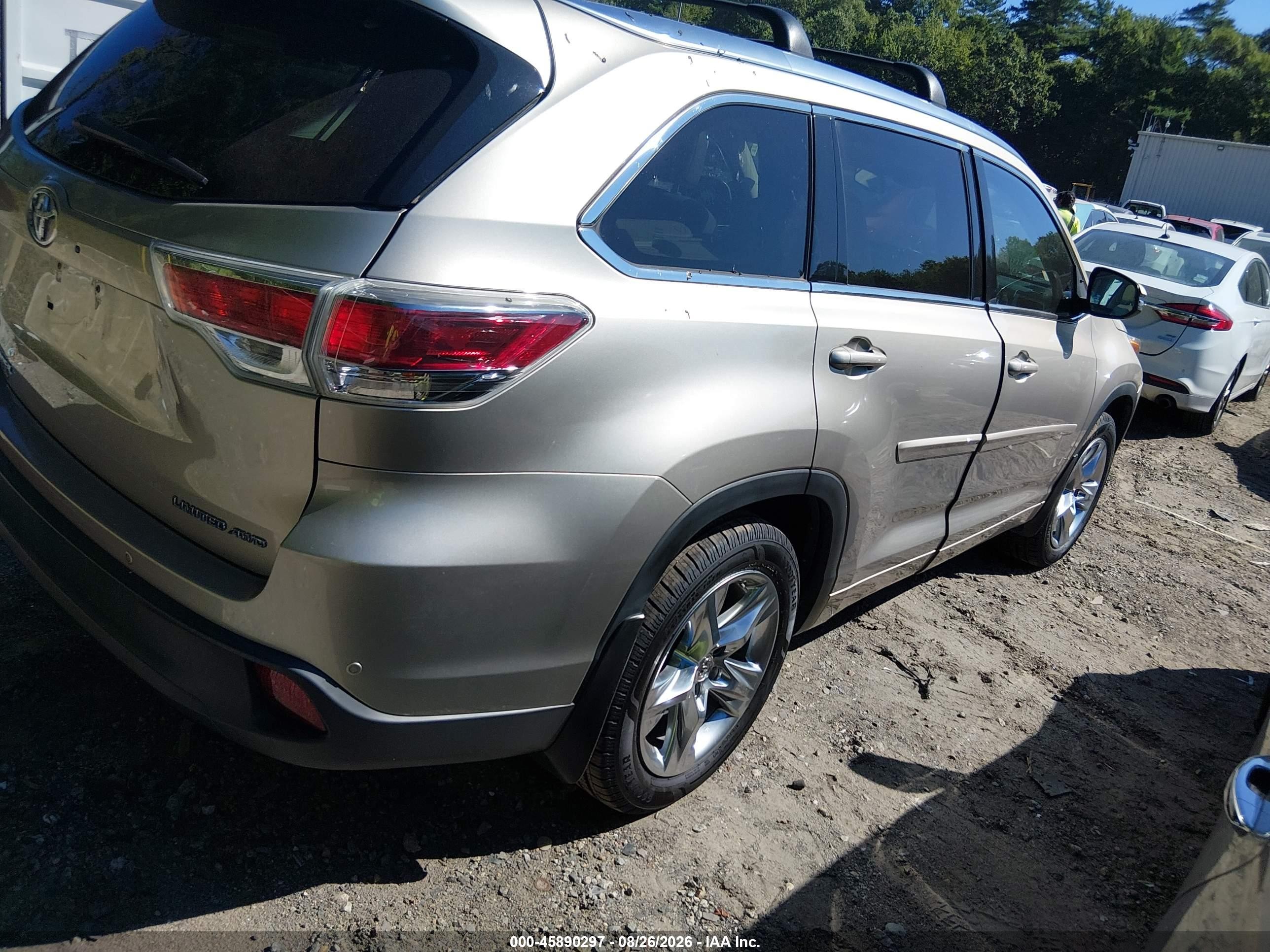 2015 Toyota Highlander Limited Platinum V6 Champagne vin: 5TDDKRFH6FS214526