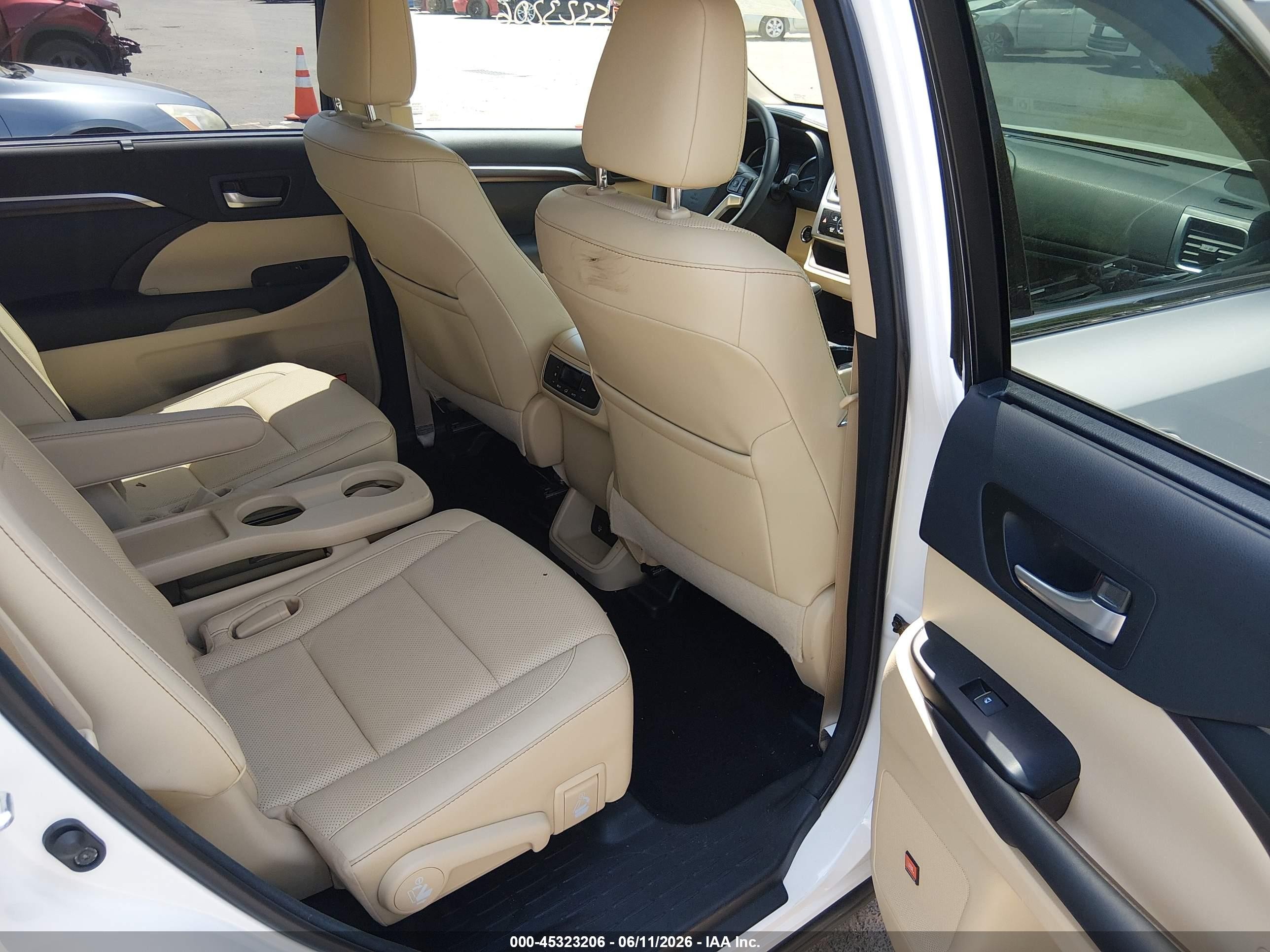 2015 Toyota Highlander Limited V6 White vin: 5TDDKRFH6FS220519