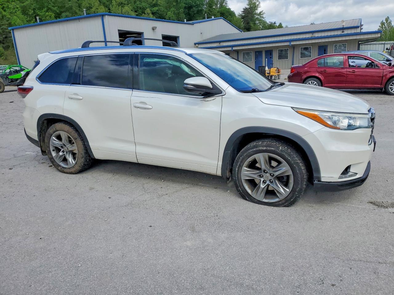 2015 Toyota Highlander Limited Белый vin: 5TDDKRFH7FS109087
