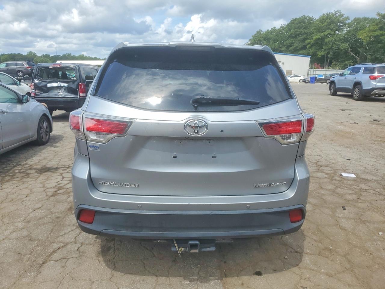 2015 Toyota Highlander Limited Silver vin: 5TDDKRFH7FS154871