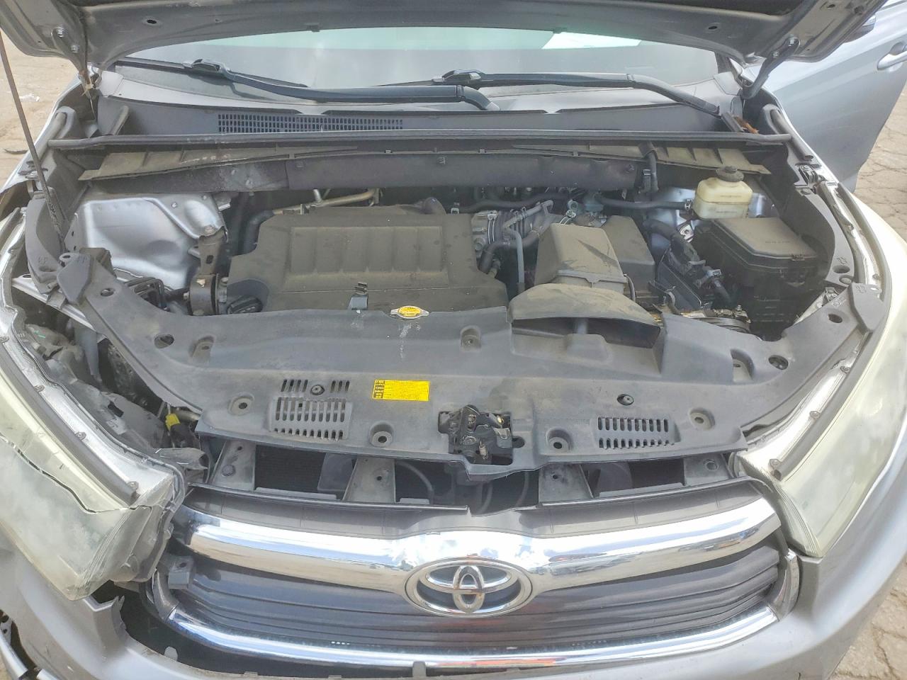 2015 Toyota Highlander Limited Silver vin: 5TDDKRFH7FS154871