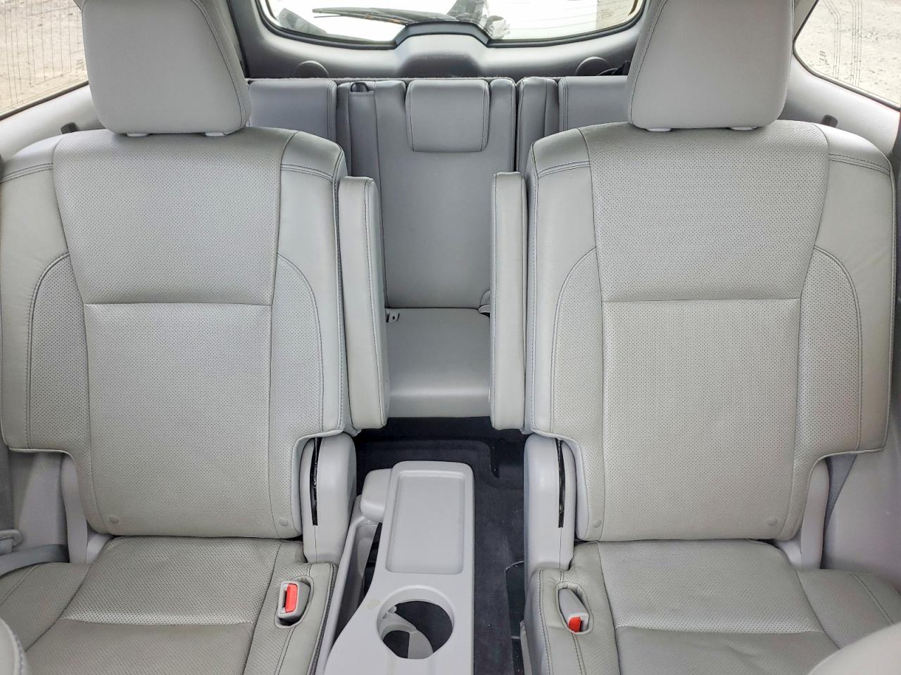 2015 Toyota Highlander Limited Platinum White vin: 5TDDKRFH7FS182606