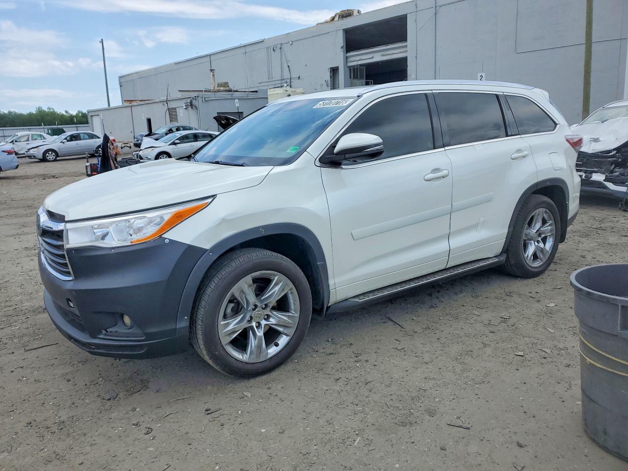 2015 Toyota Highlander Limited Platinum White vin: 5TDDKRFH7FS182606