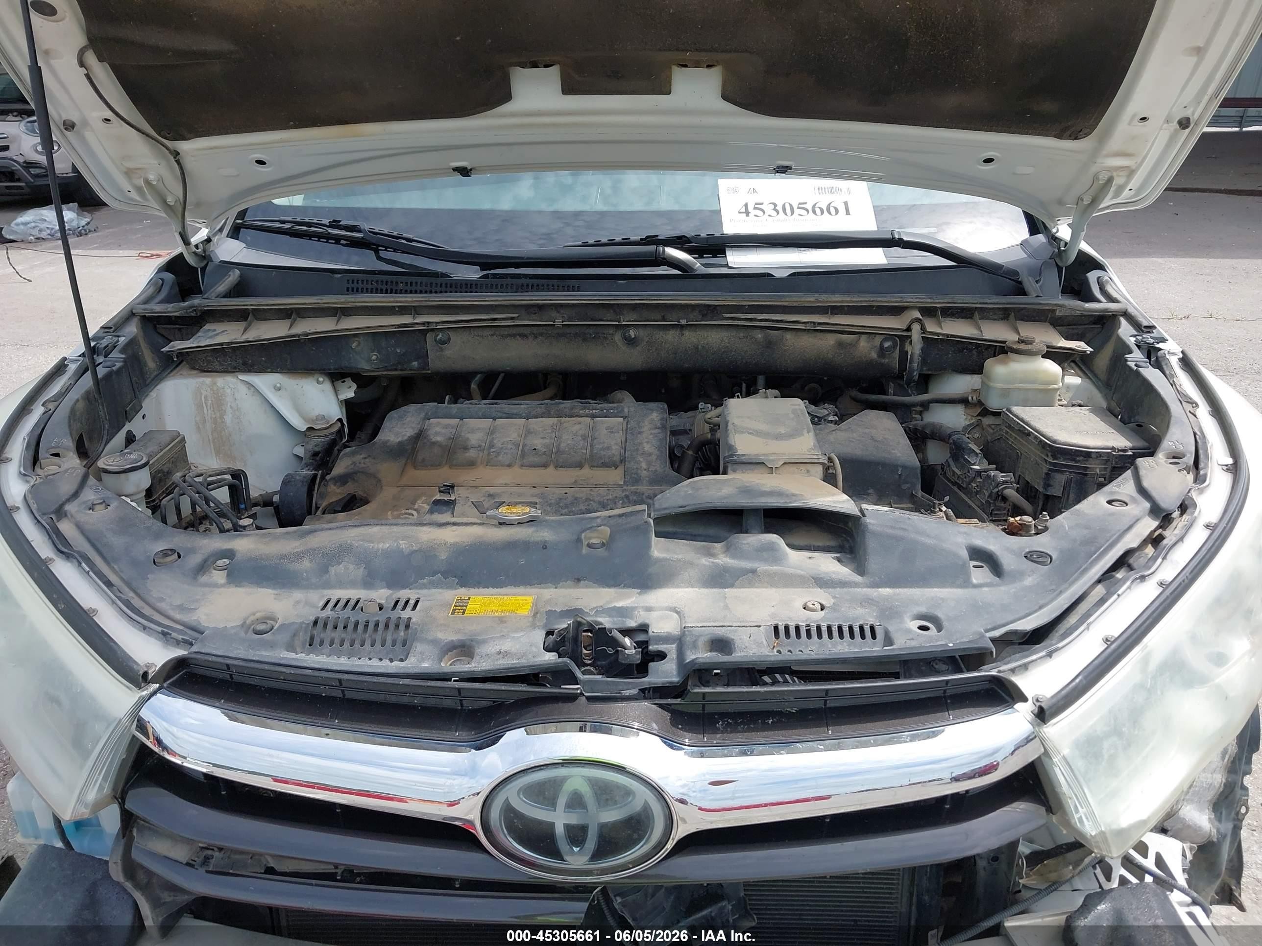 2015 Toyota Highlander Limited Platinum V6 White vin: 5TDDKRFH7FS194125