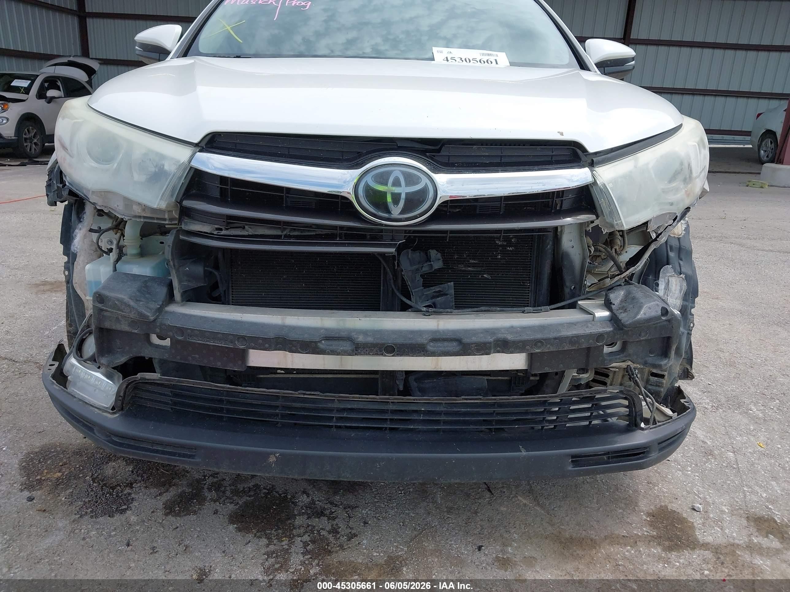 2015 Toyota Highlander Limited Platinum V6 White vin: 5TDDKRFH7FS194125