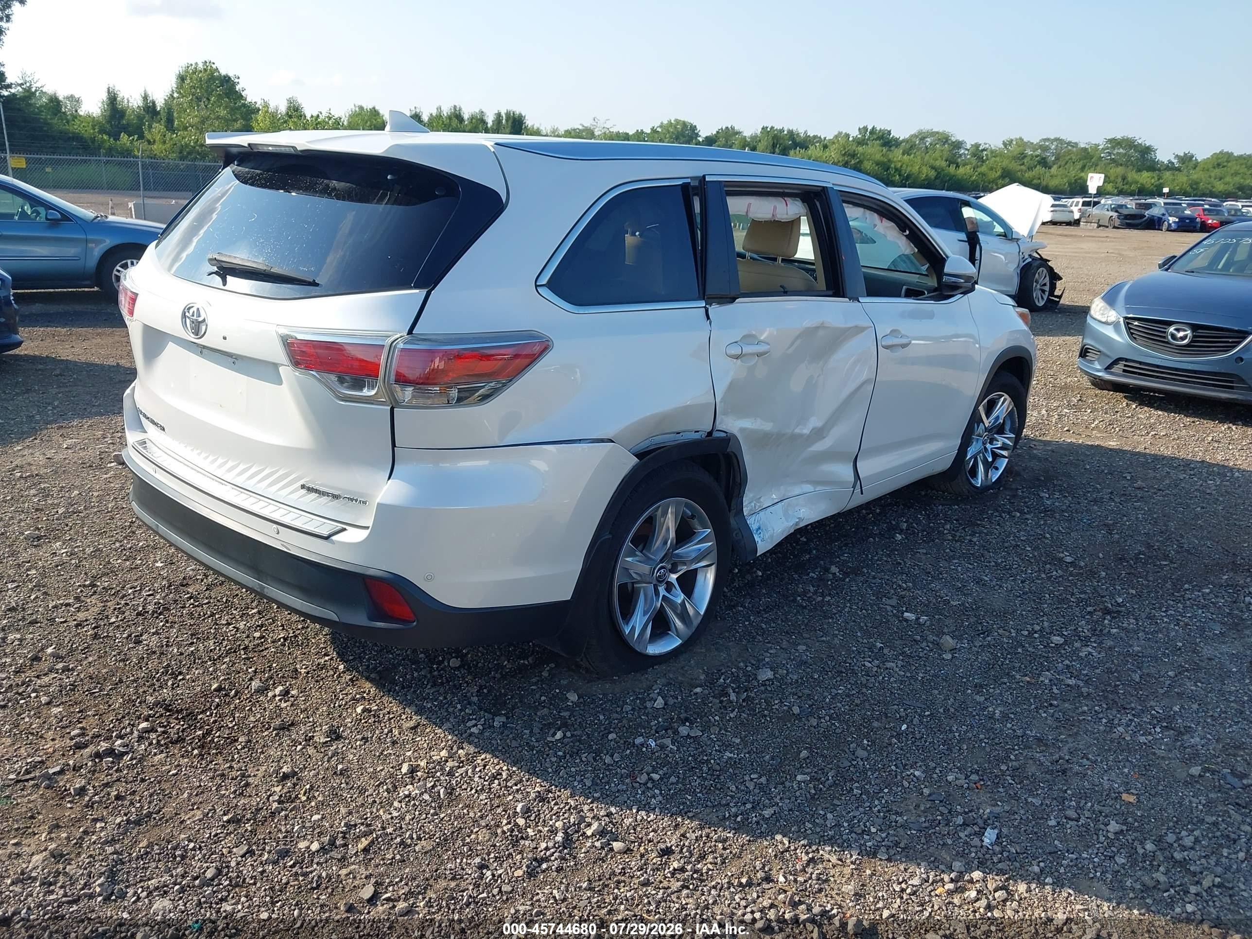 2016 Toyota Highlander Limited V6 White vin: 5TDDKRFH7GS352223