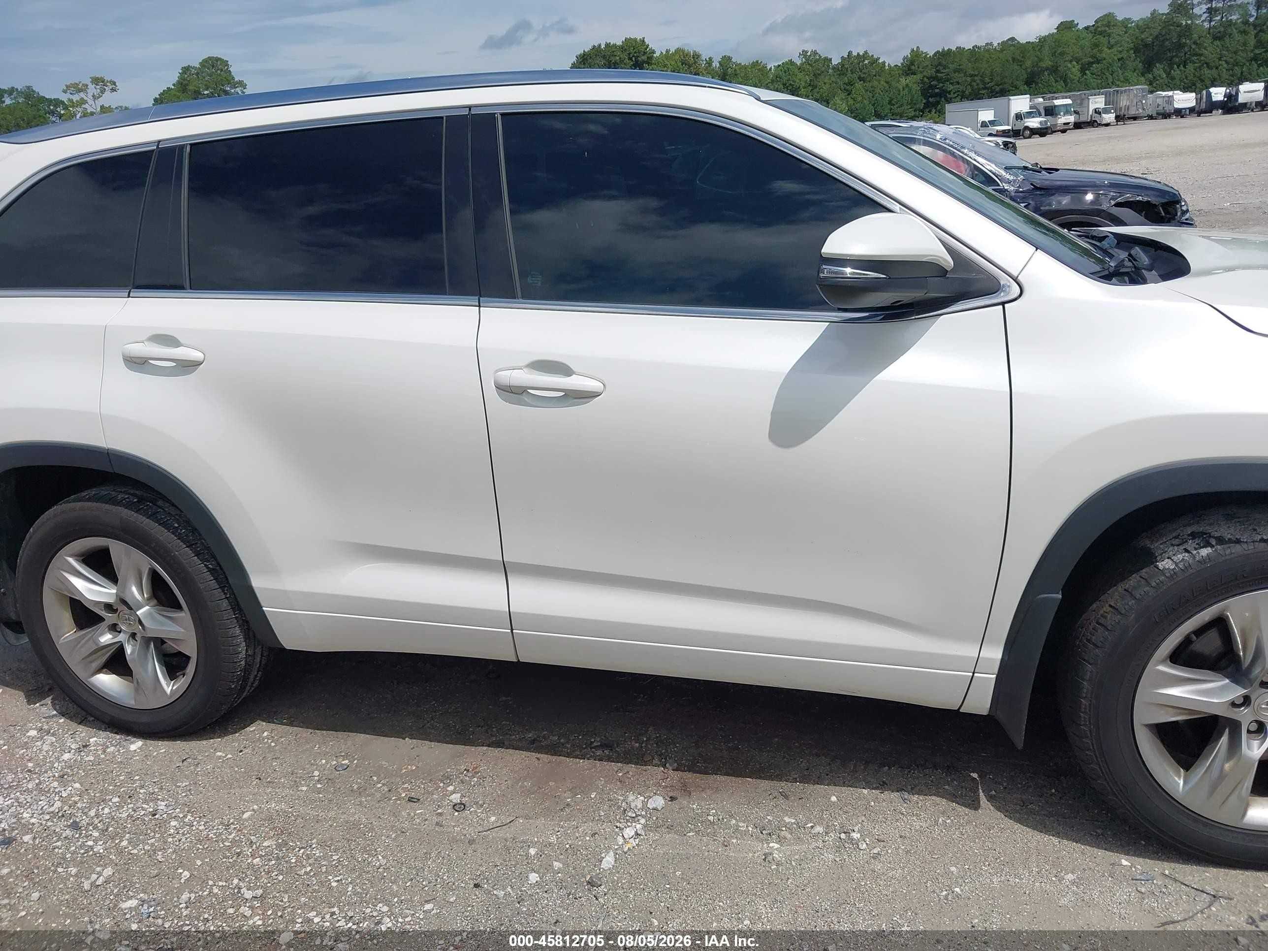 2014 Toyota Highlander Limited V6 White vin: 5TDDKRFH8ES019462