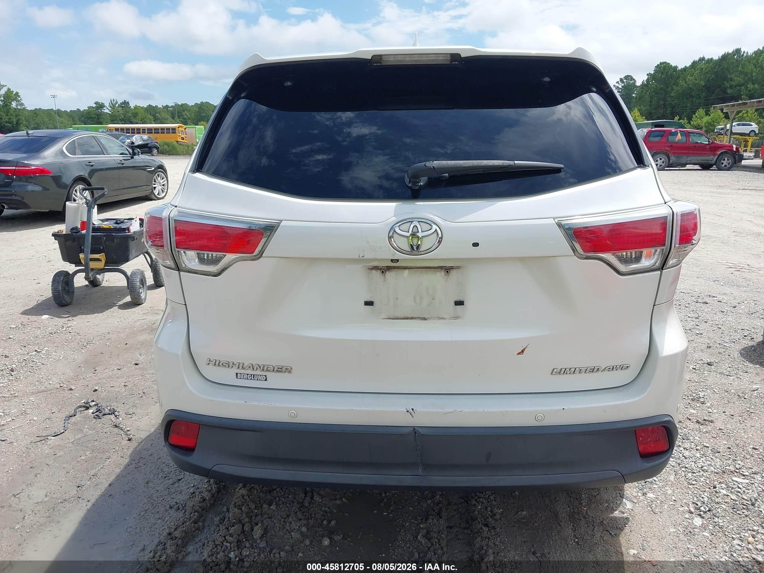 2014 Toyota Highlander Limited V6 White vin: 5TDDKRFH8ES019462